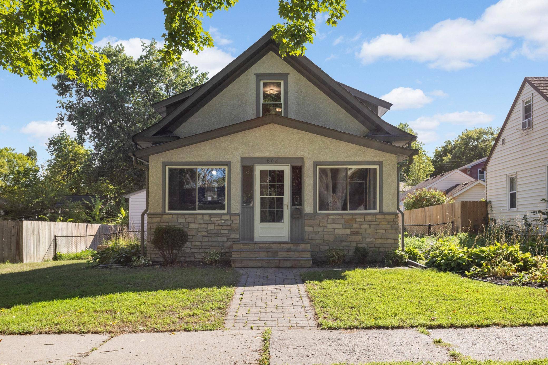 602 Eustis ST, Saint Paul, MN 55104