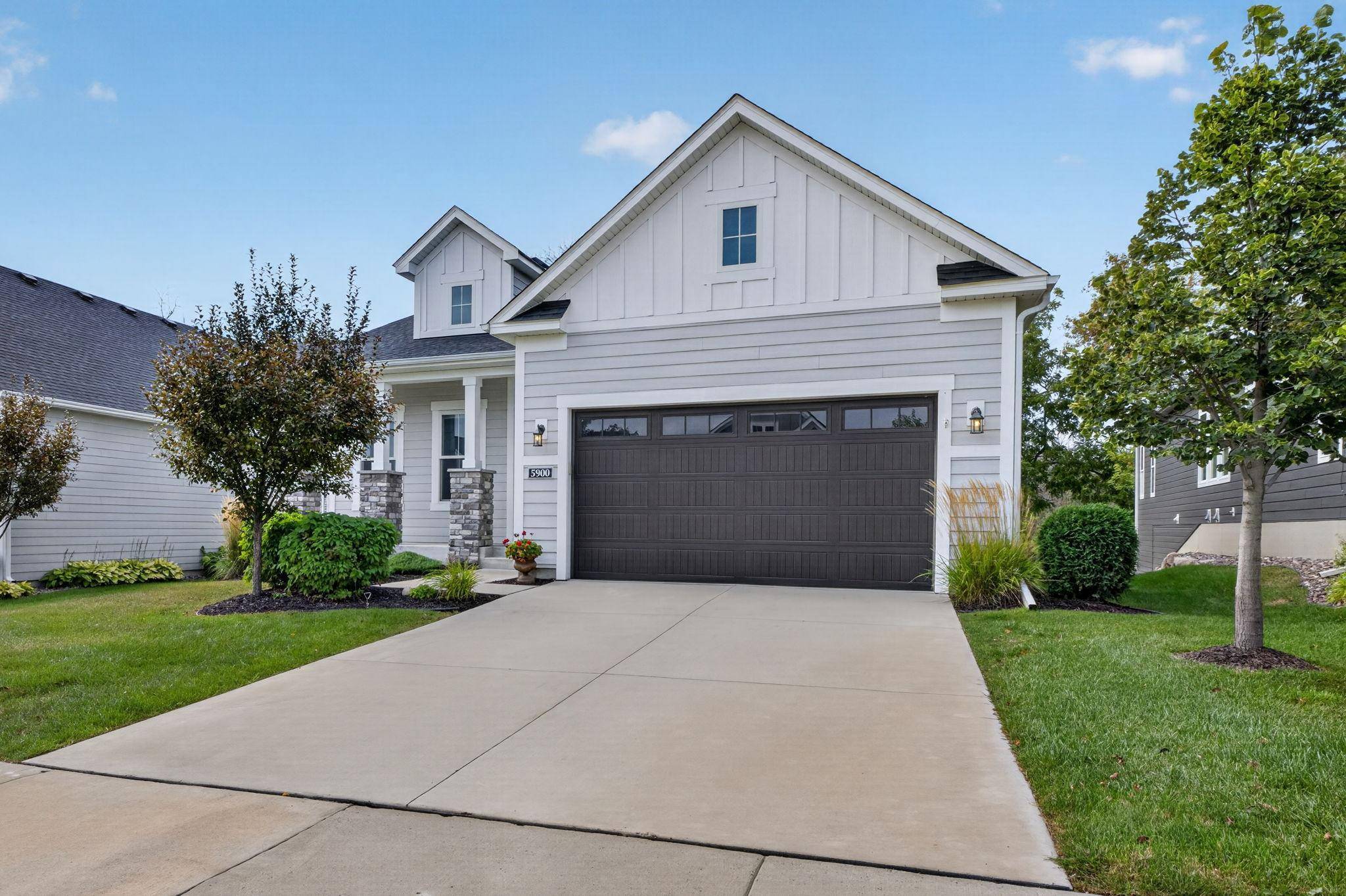 5900 Ayrshire LN, Shorewood, MN 55331