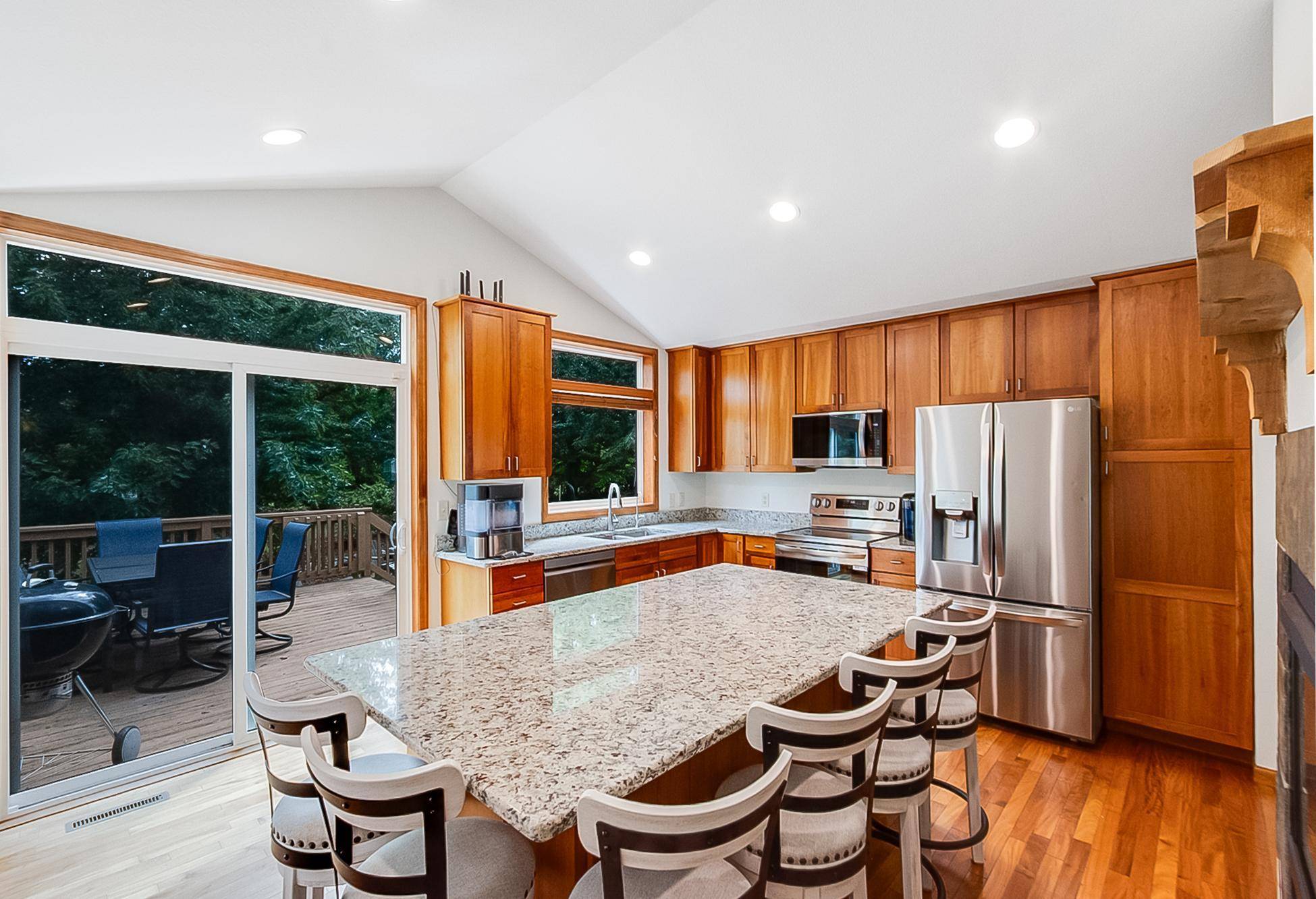1509 English AVE NW, New Prague, MN 56071