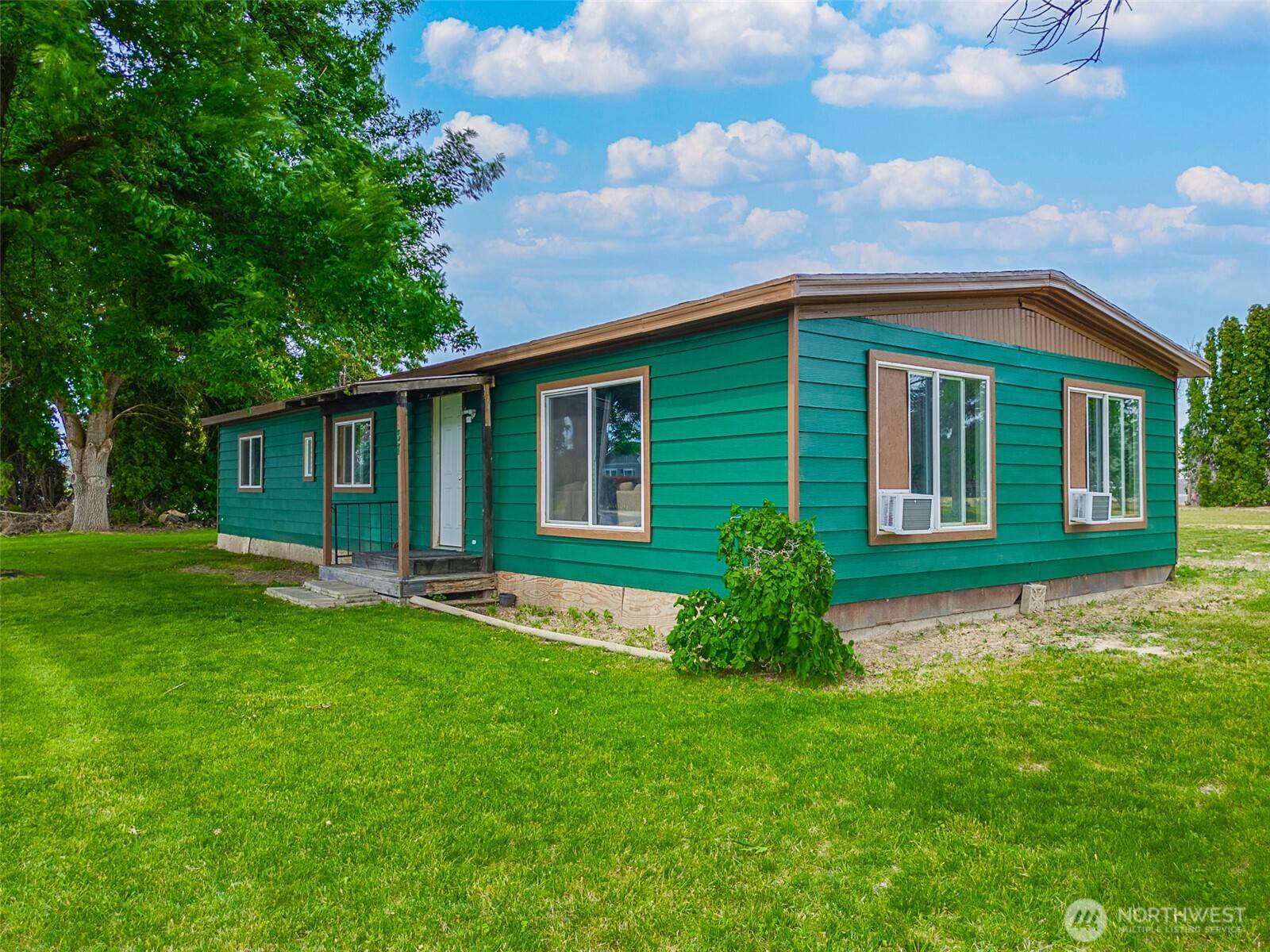 37 D ST NW, Quincy, WA 98848