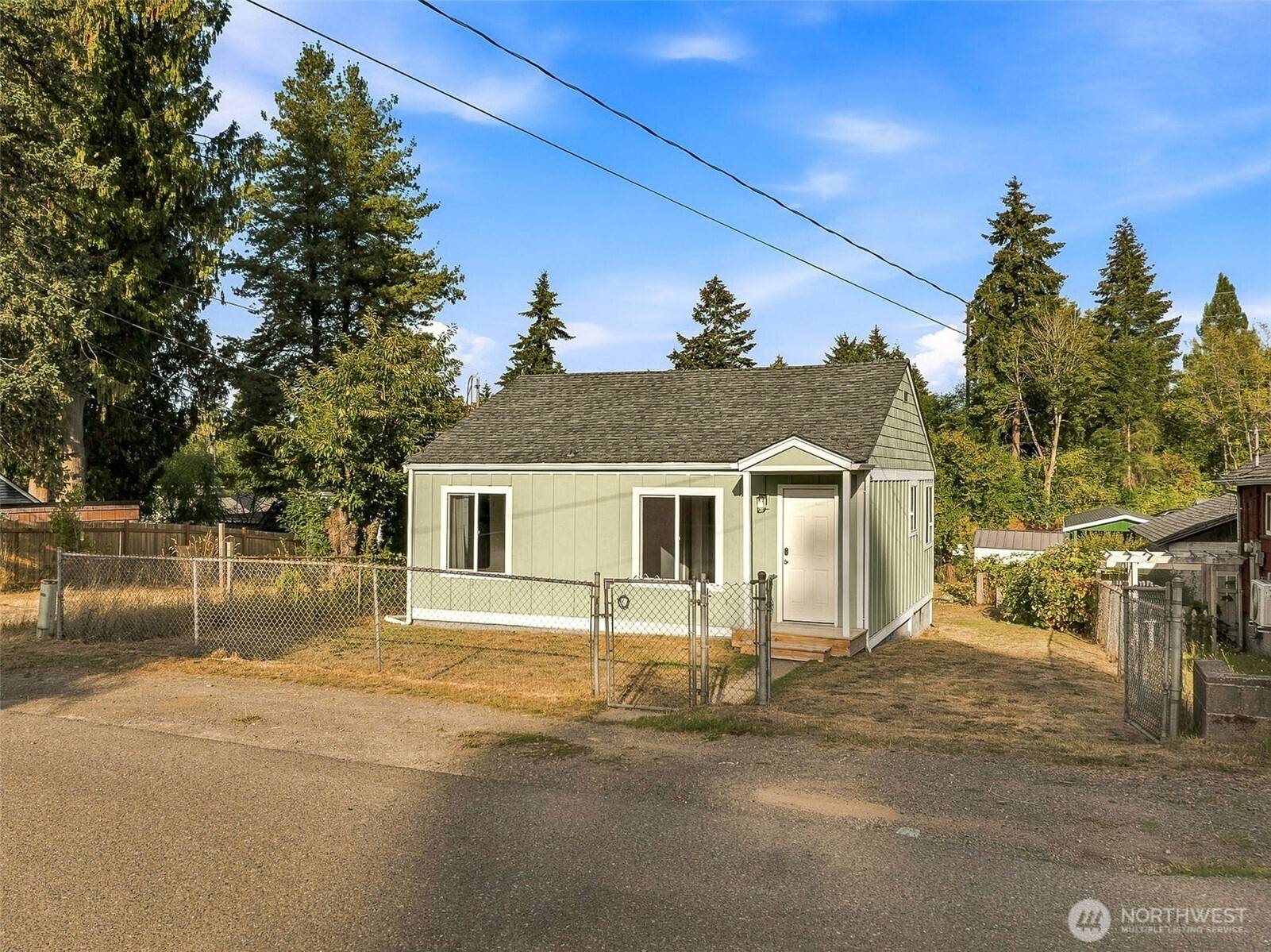 1435 Garrison AVE, Port Orchard, WA 98366