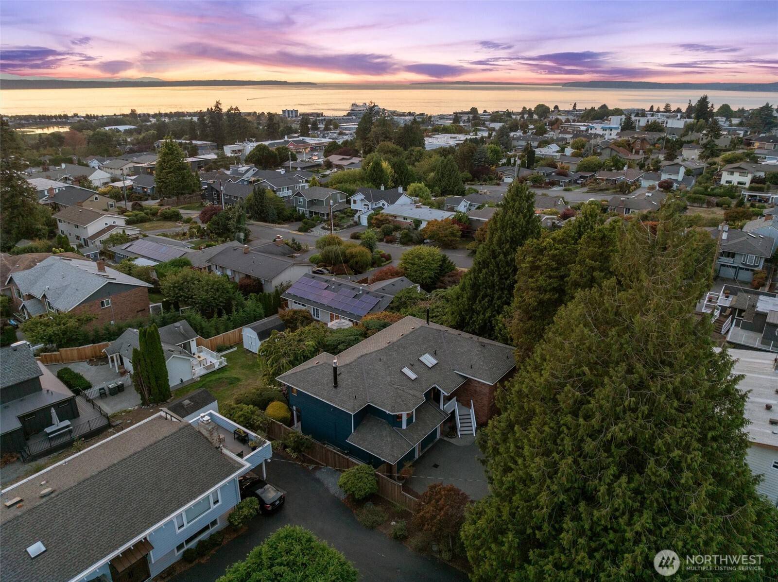 814 6th AVE S, Edmonds, WA 98020