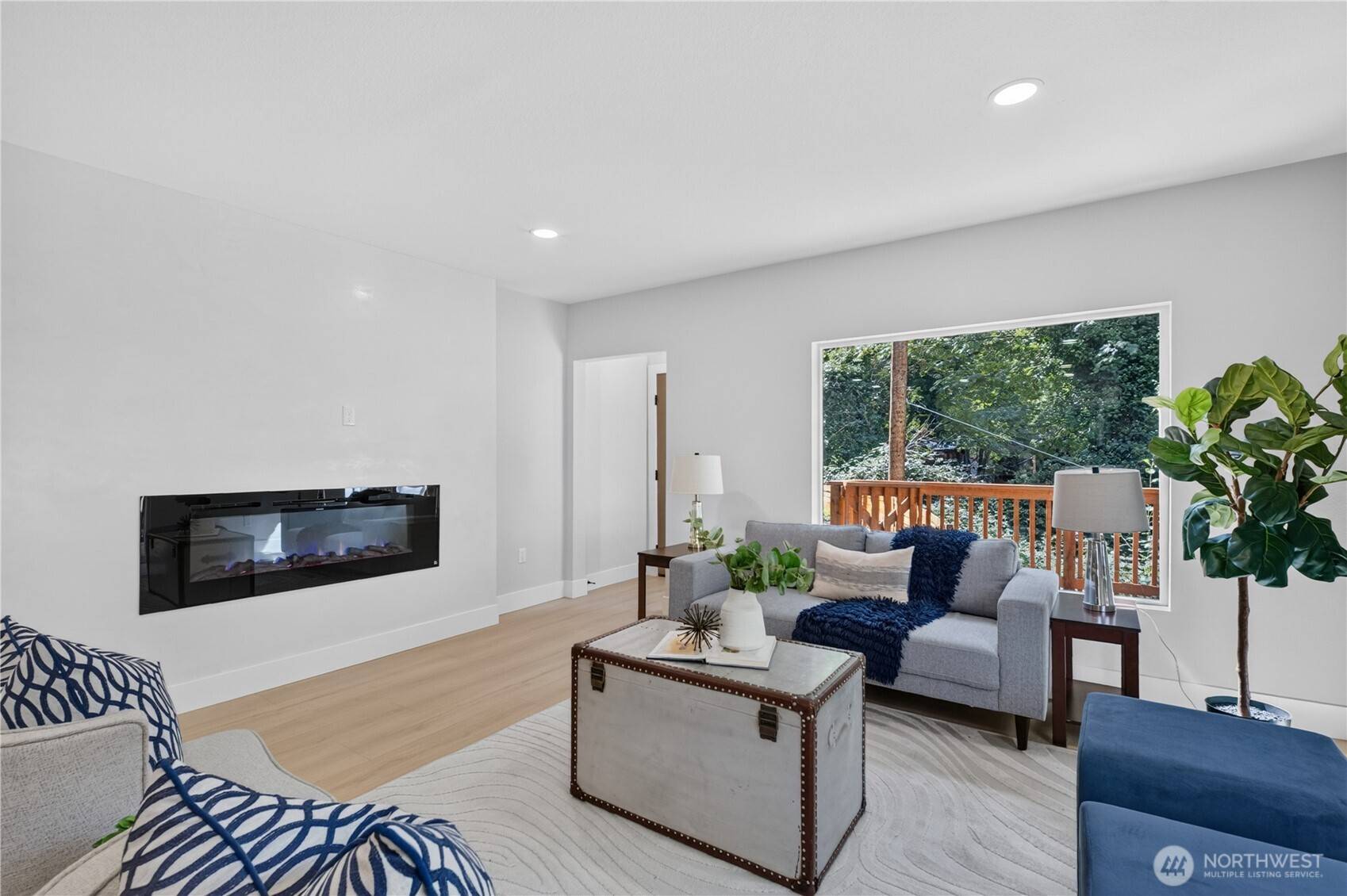 2212 Belvidere AVE SW, Seattle, WA 98126