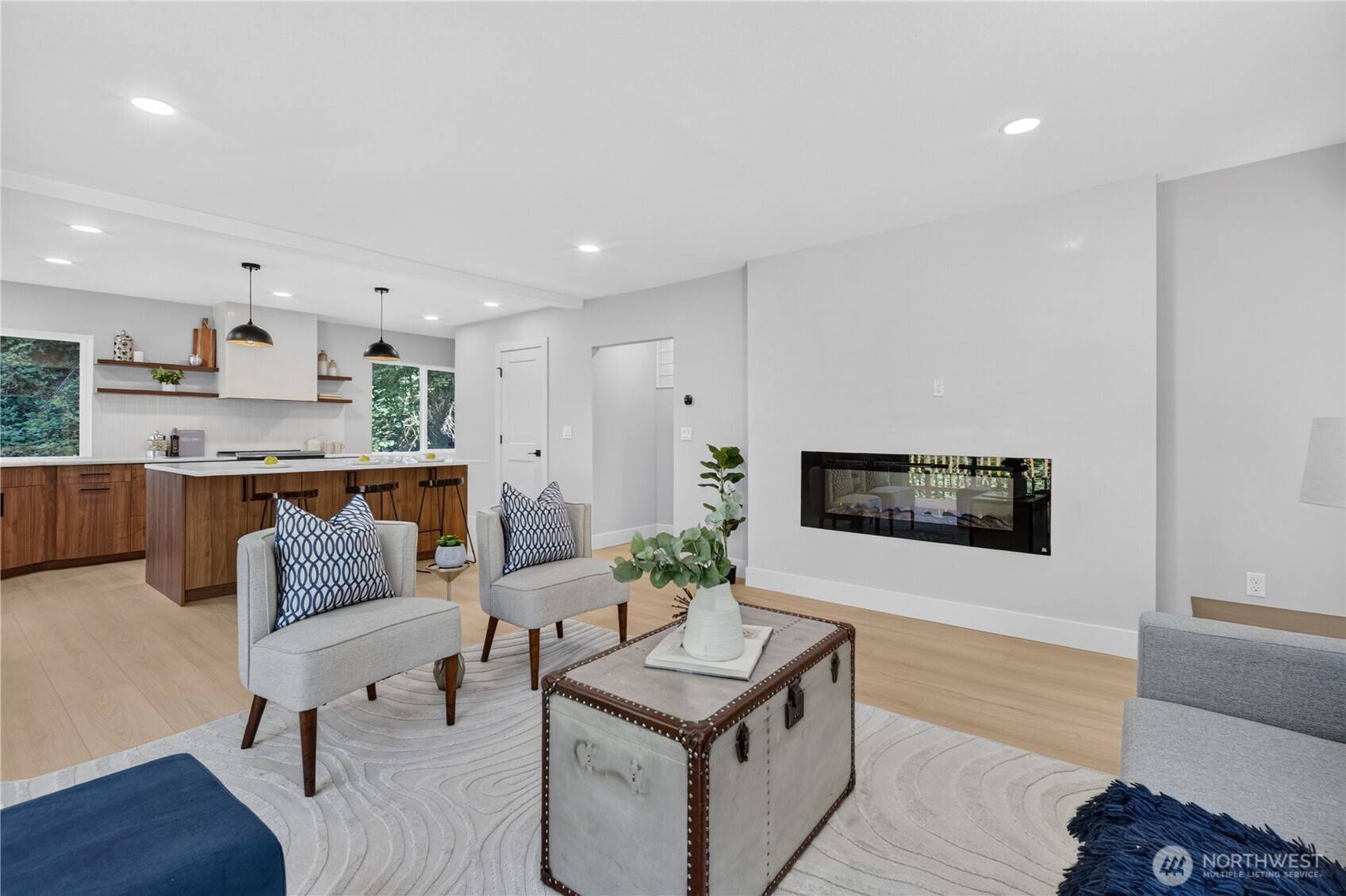 2212 Belvidere AVE SW, Seattle, WA 98126