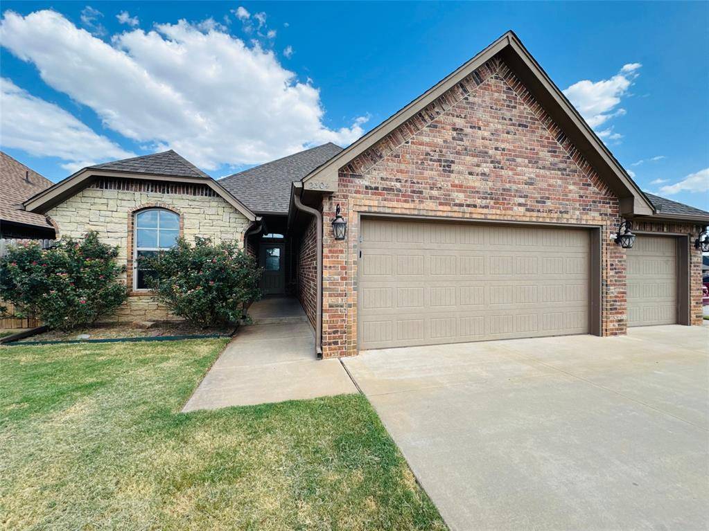 2304 Wheatfield AVE, Yukon, OK 73099