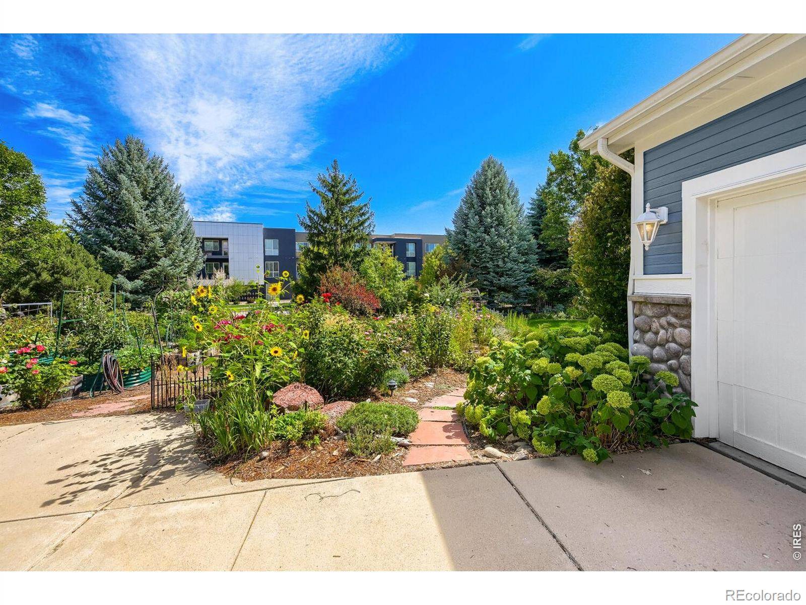 1412 Venice LN, Longmont, CO 80503