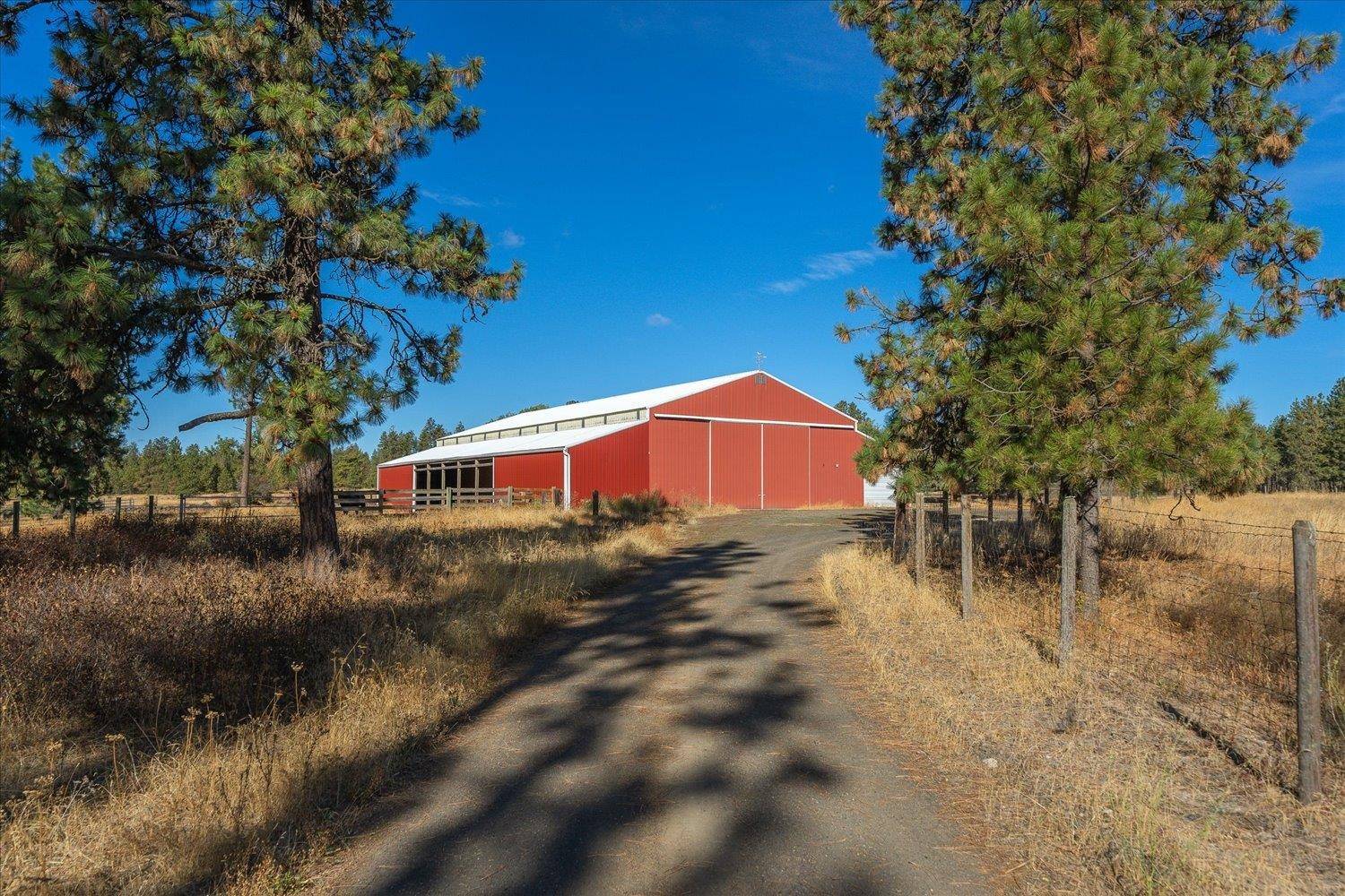 102A E Cameron Rd, Spangle, WA 99031