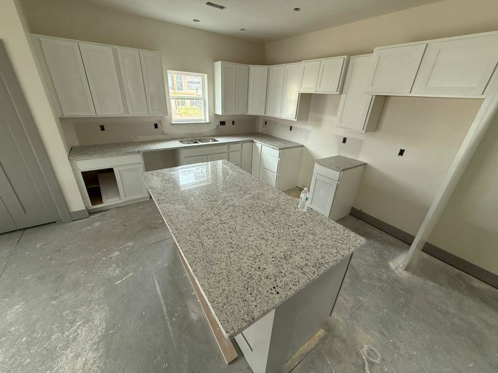 5091 N Toben Dr., Bel Aire, KS 67226