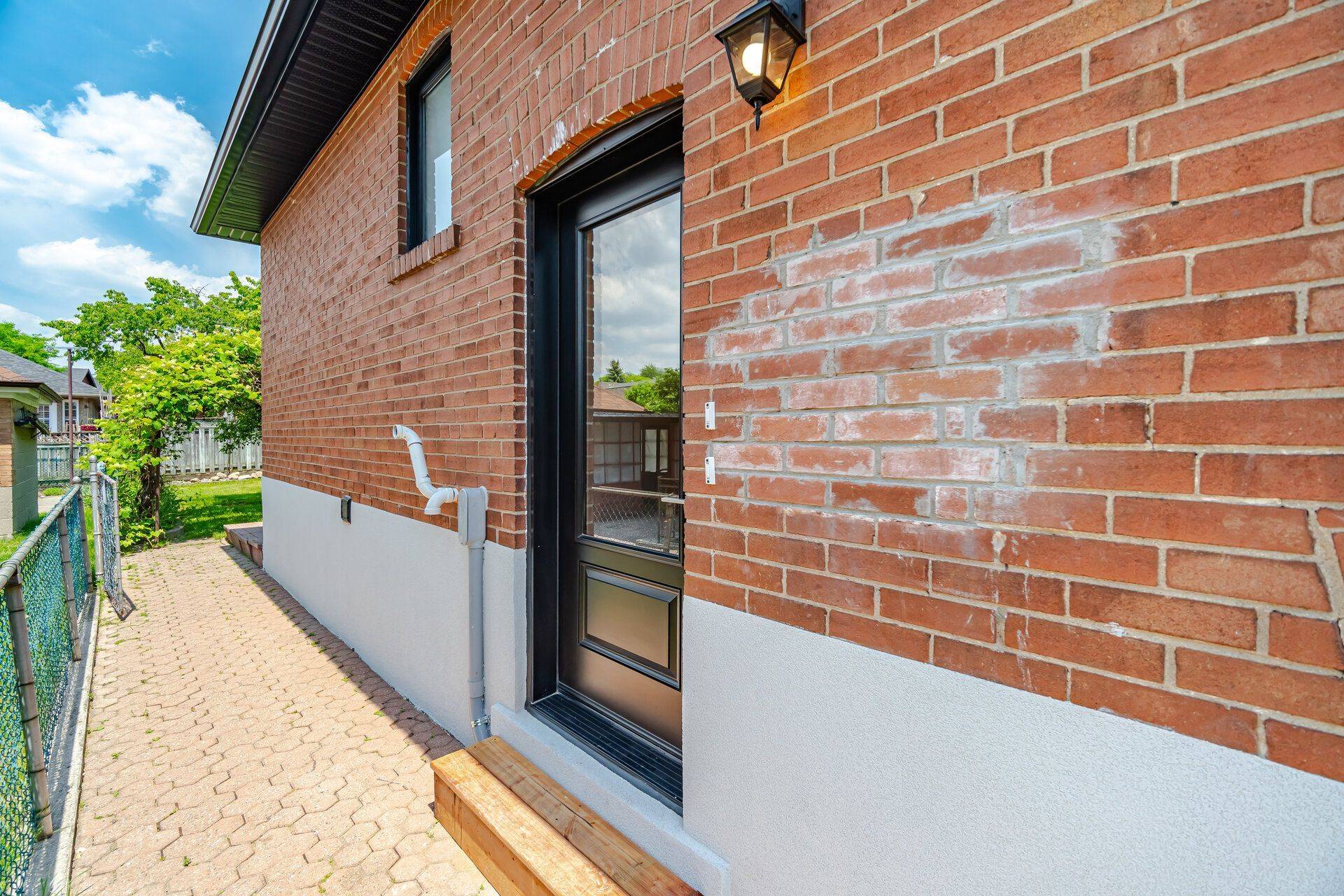 62 Flamborough DR #Lower Level 2, Toronto W04, ON M6M 2R6