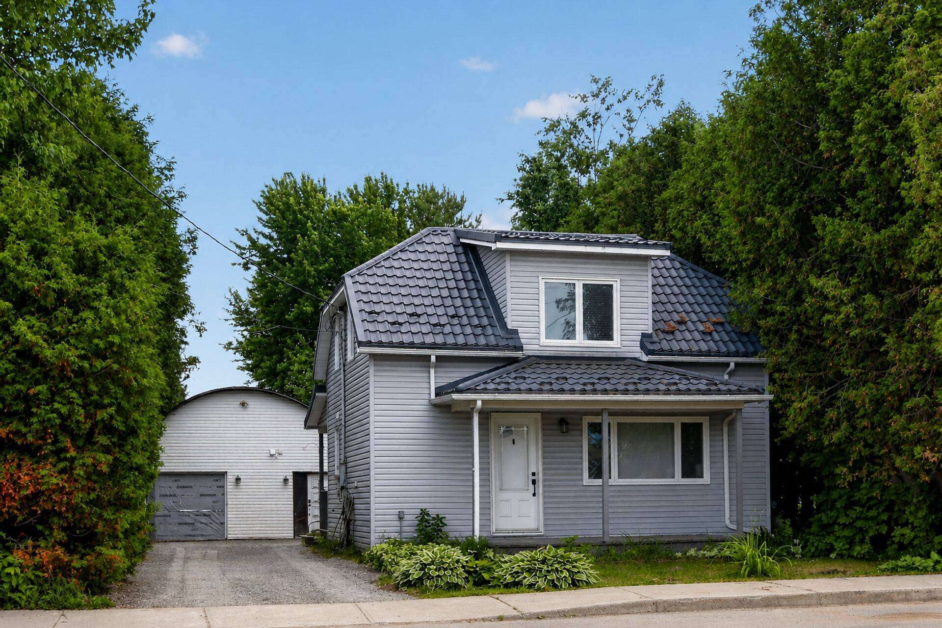 2172 Laval ST, Clarence-rockland, ON K0A 1E0