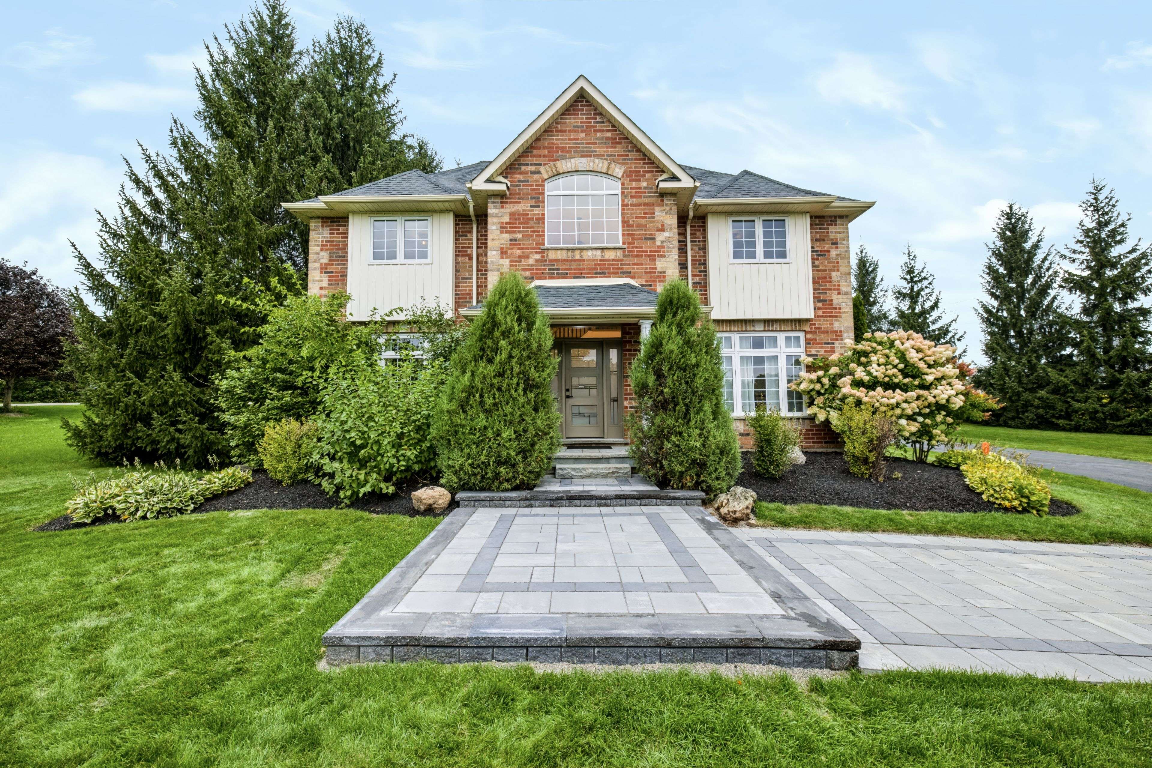 41 Woodland DR, East Garafraxa, ON L9W 2Y9