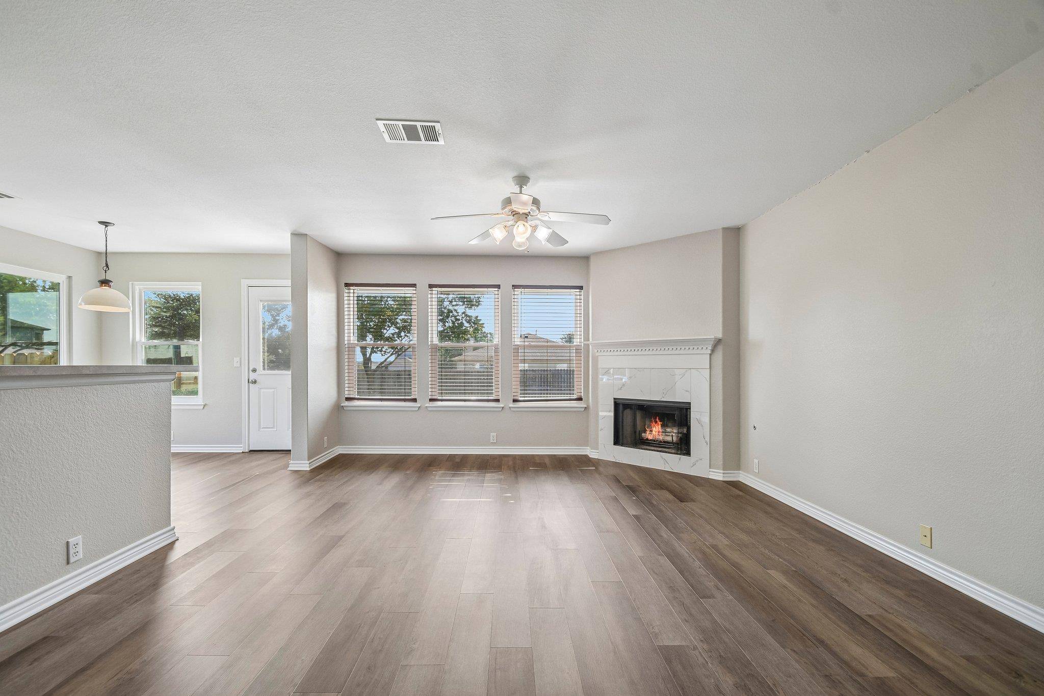14413 Gurneys Eagle DR, Elgin, TX 78621