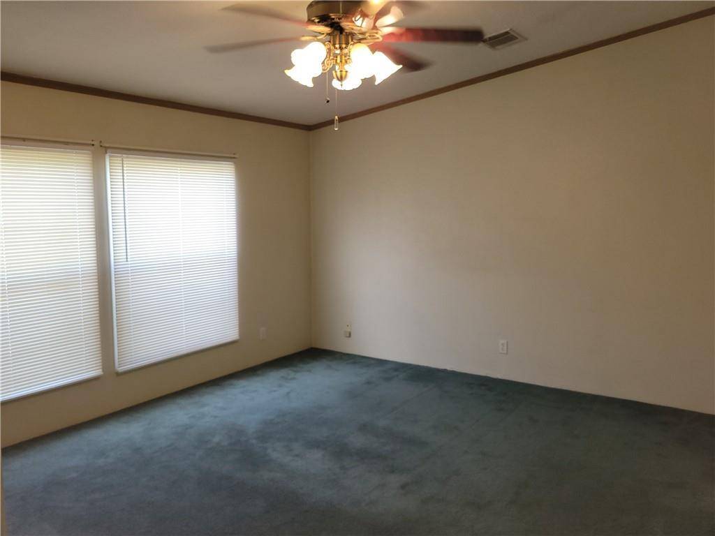 517 Olivia CT, Hutto, TX 78634