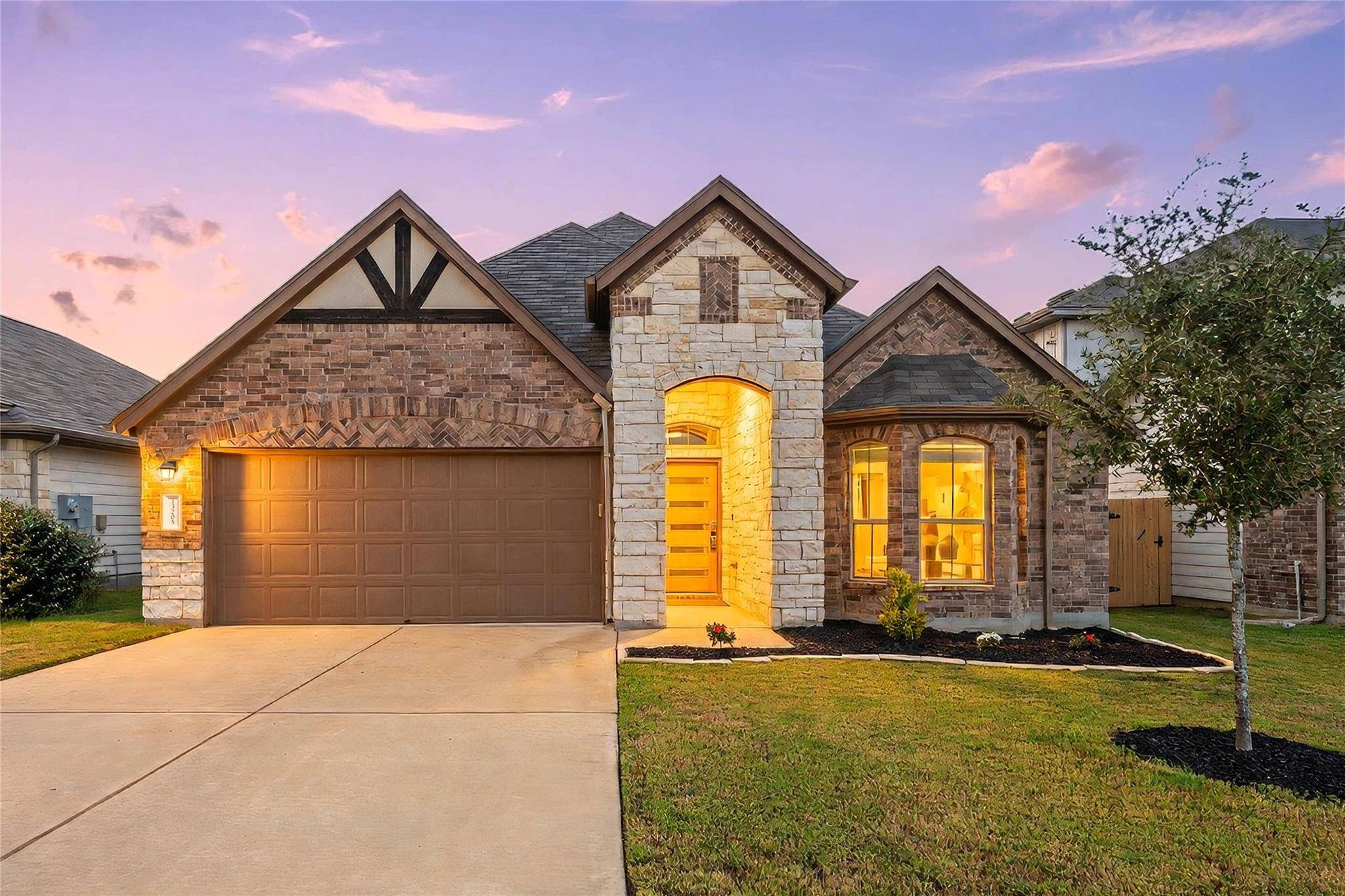 13205 Ditka DR, Manchaca, TX 78652