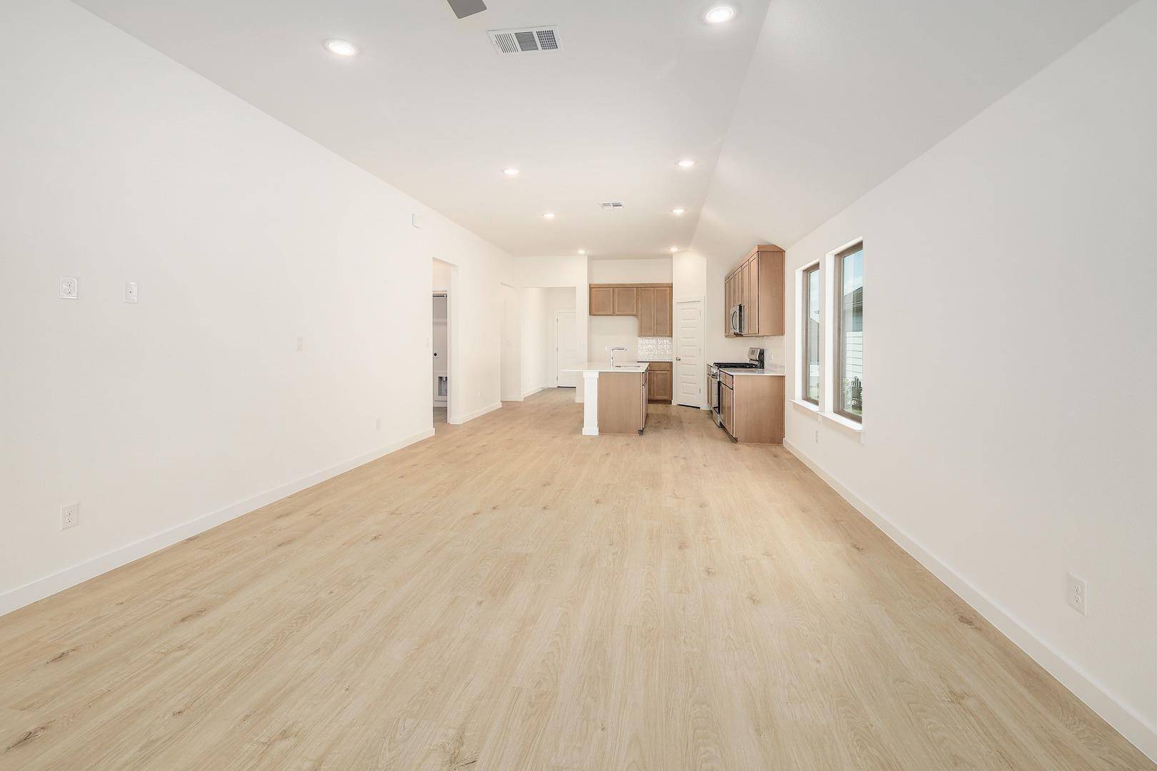 105 Malibu, Hutto, TX 78634