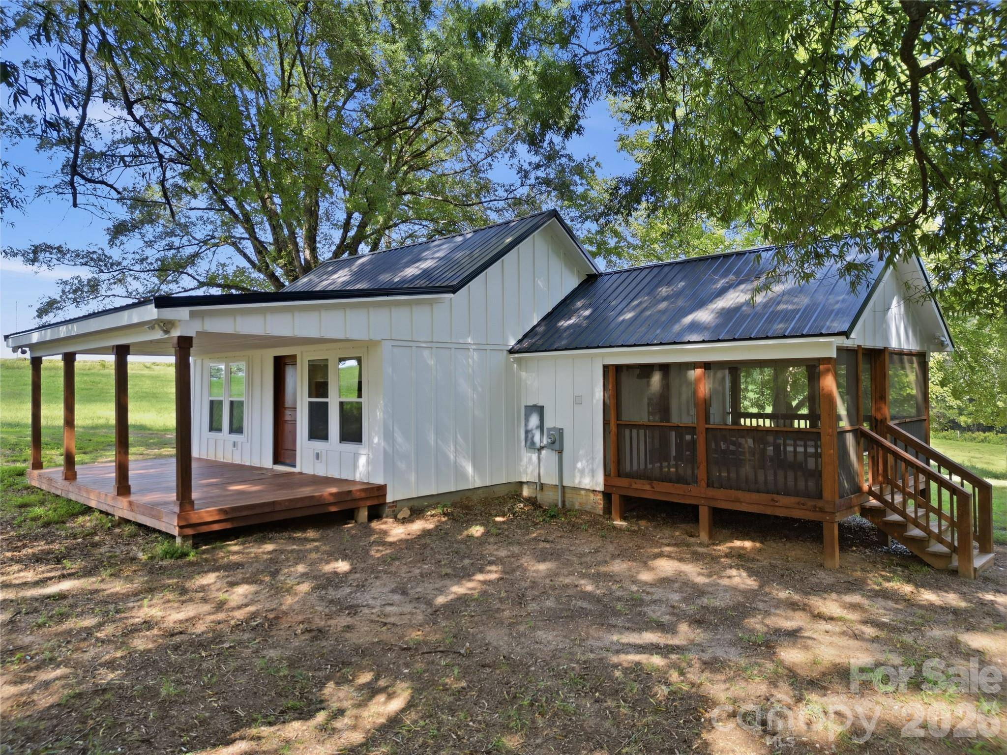 594 Rash RD, Olin, NC 28660