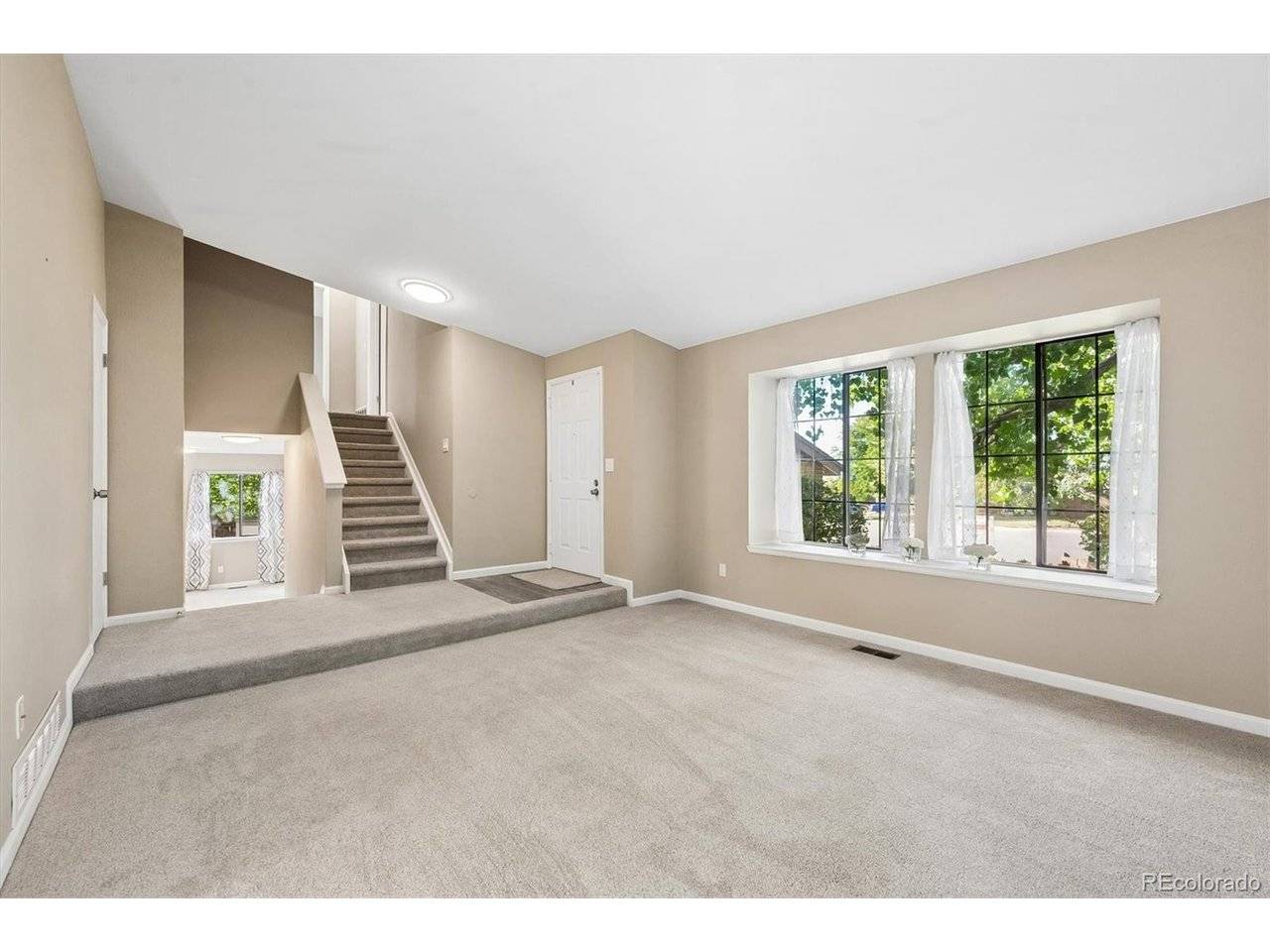 8995 Winrock, Highlands Ranch, CO 80126