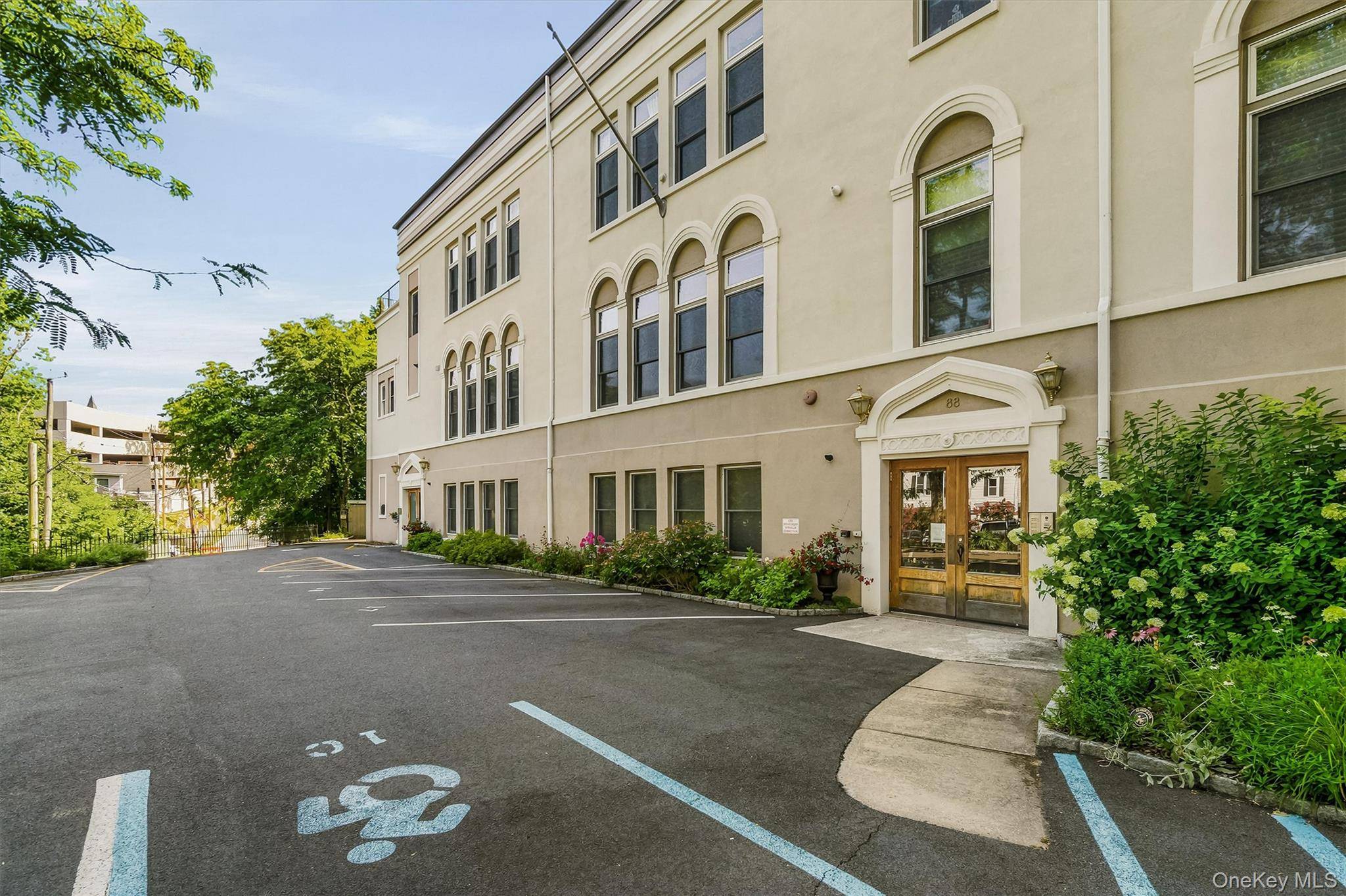 88 Broadway #PH4, Ossining, NY 10562