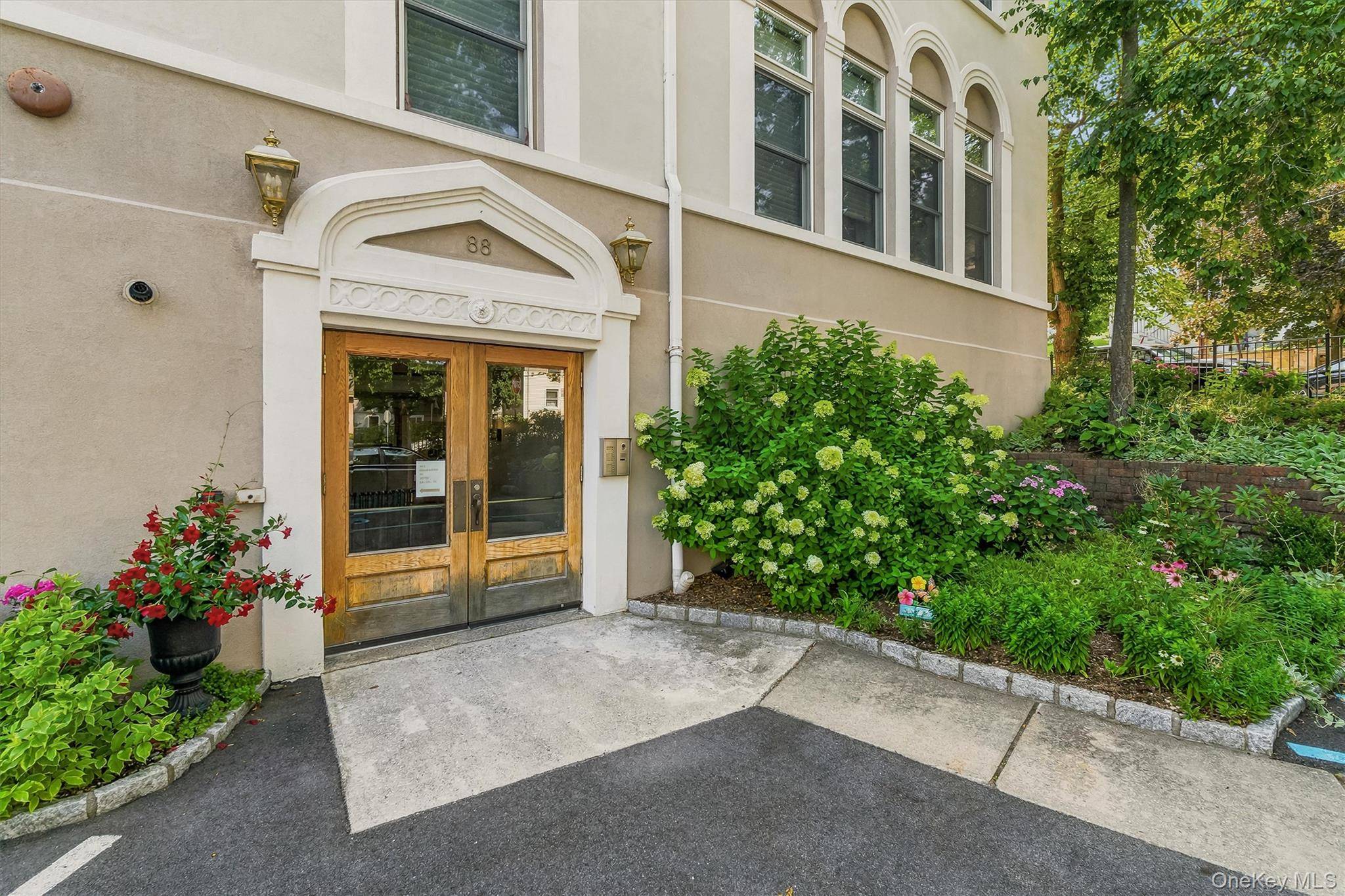 88 Broadway #PH4, Ossining, NY 10562