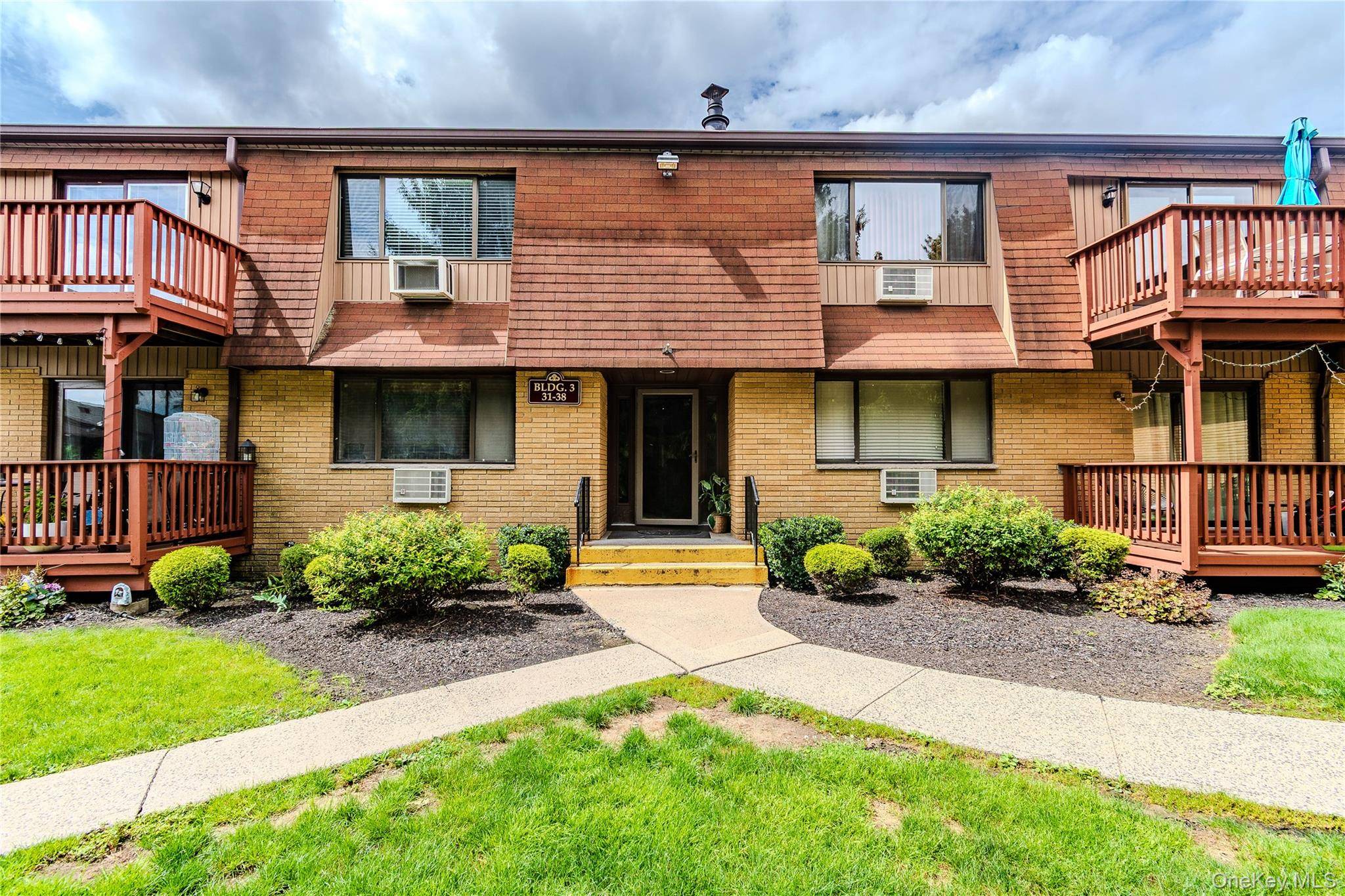 36 Richard CT, Pomona, NY 10970