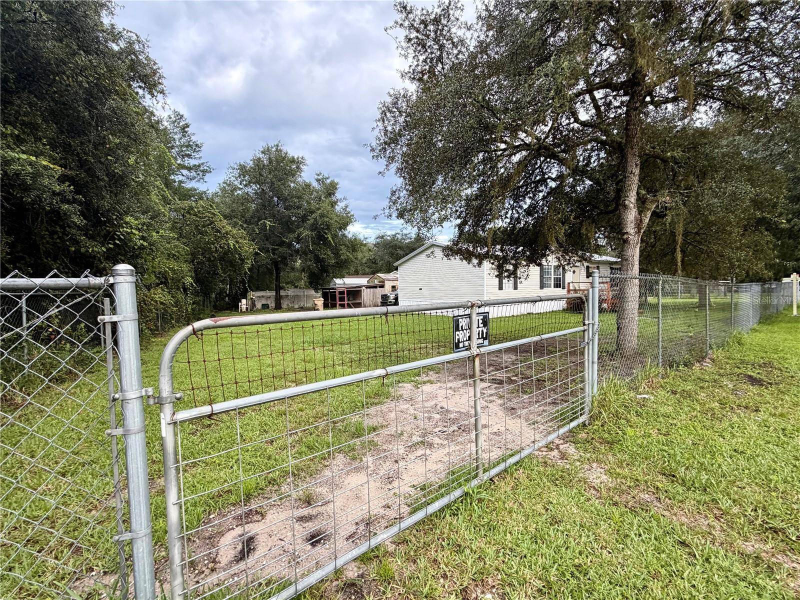 43822 STERLING RD, Paisley, FL 32767