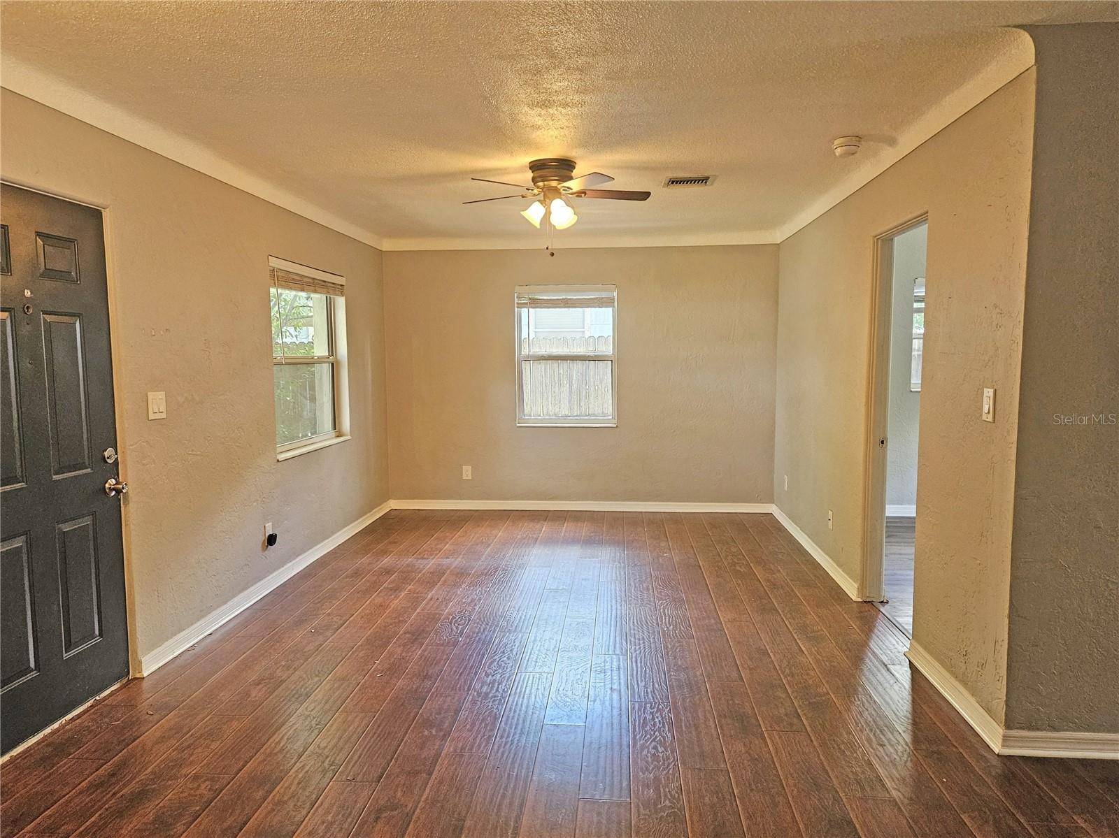 4042 DARTMOUTH AVE N, St Petersburg, FL 33713