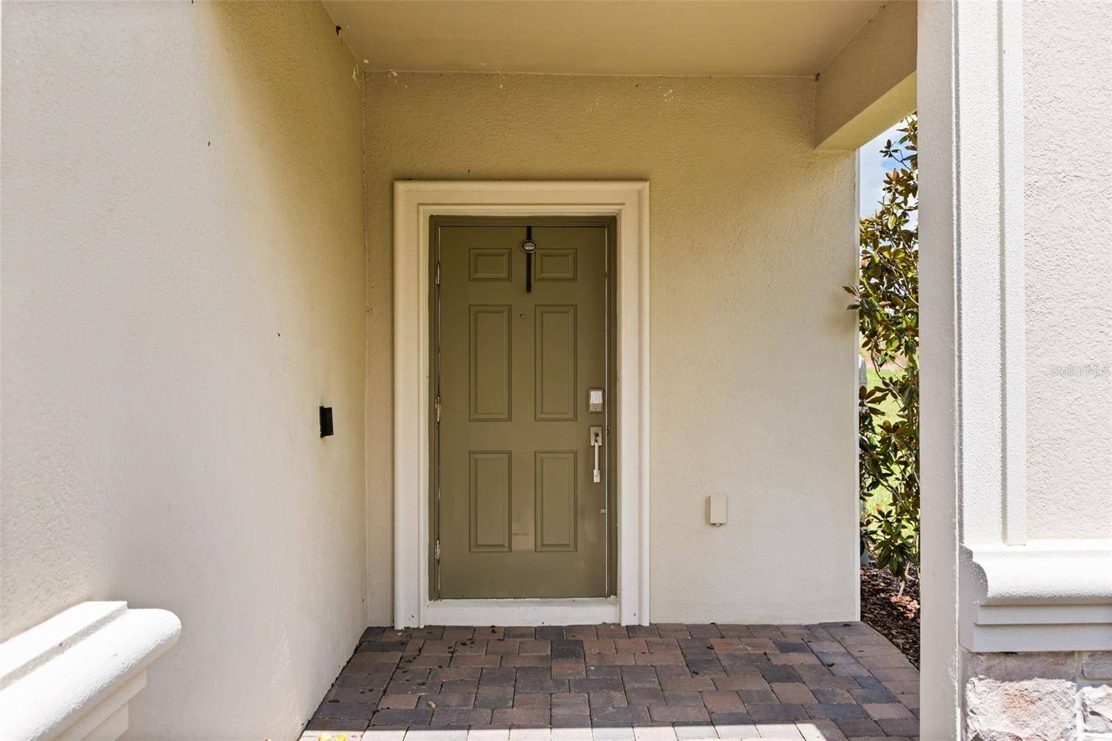 1055 BLACKWOLF RUN RD, Davenport, FL 33896