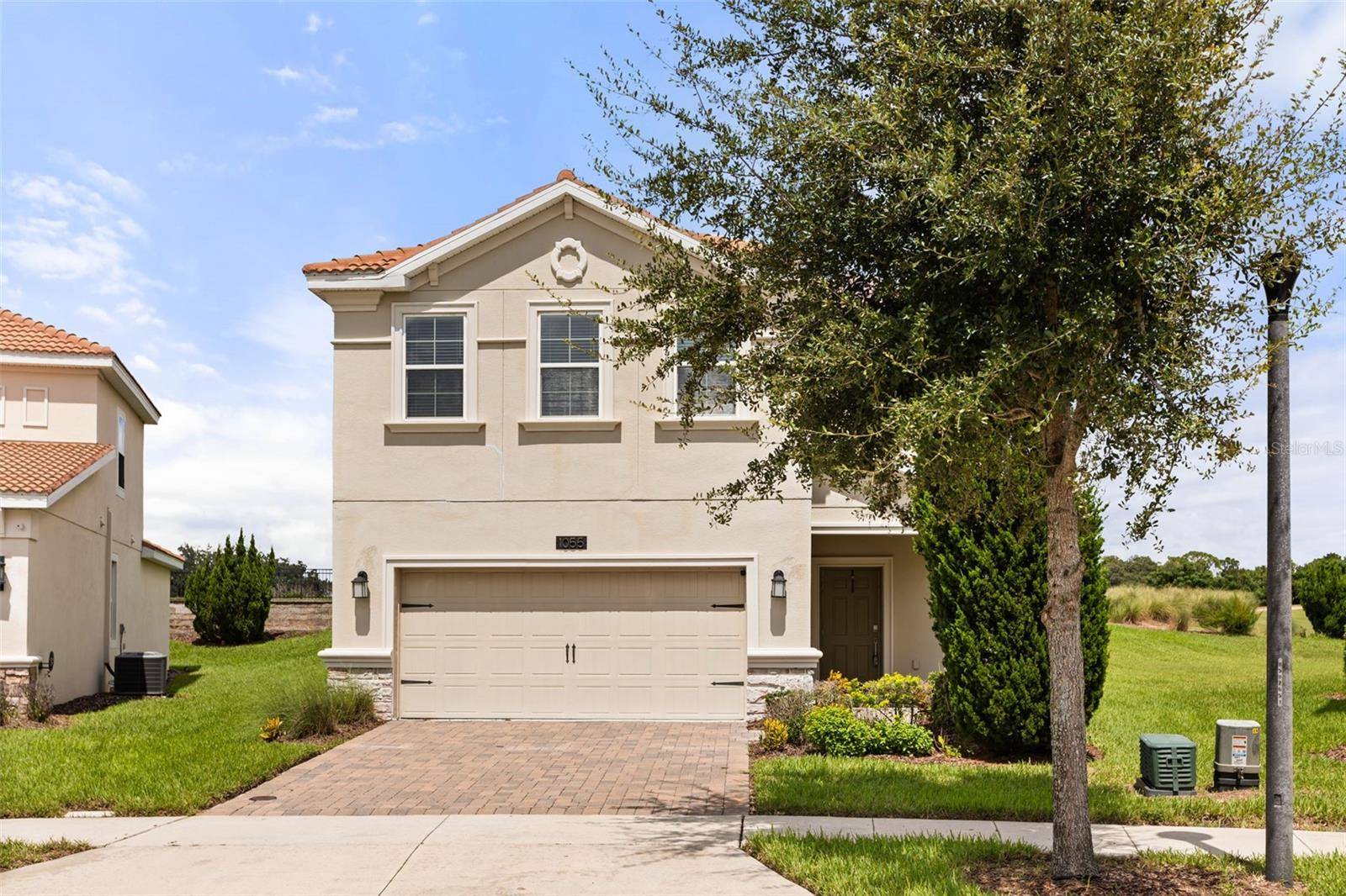 1055 BLACKWOLF RUN RD, Davenport, FL 33896