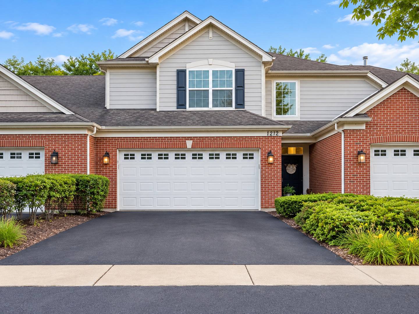 1212 Betsy Ross PL, Bolingbrook, IL 60490