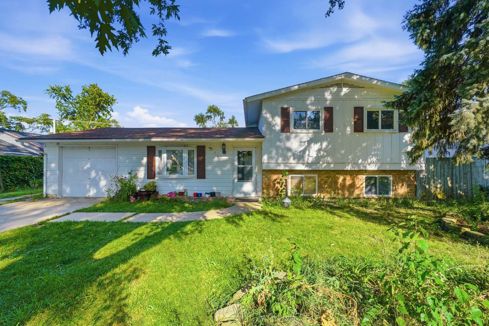116 S Pinecrest RD, Bolingbrook, IL 60440