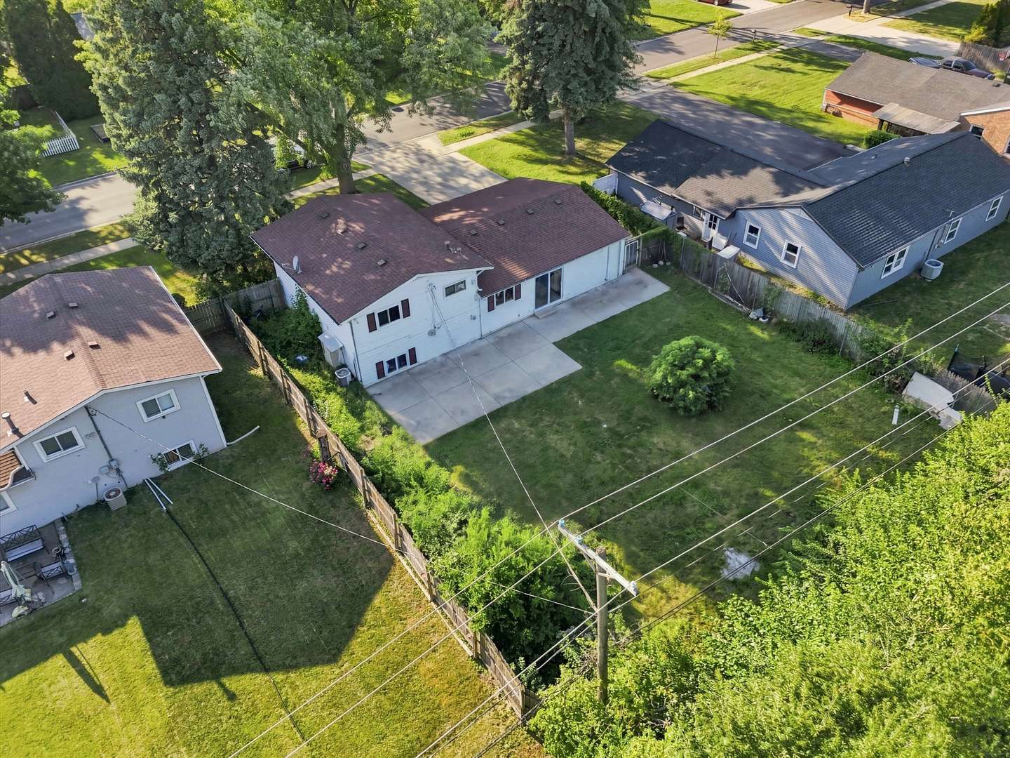 116 S Pinecrest RD, Bolingbrook, IL 60440
