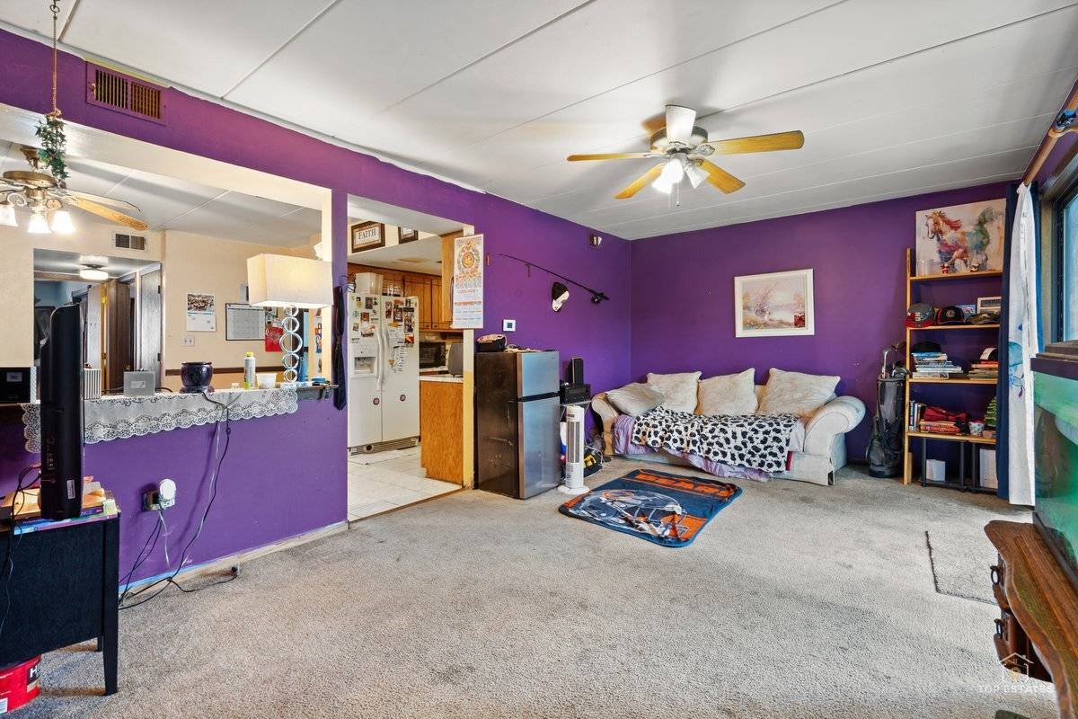 7036 98th ST #2B, Chicago Ridge, IL 60415