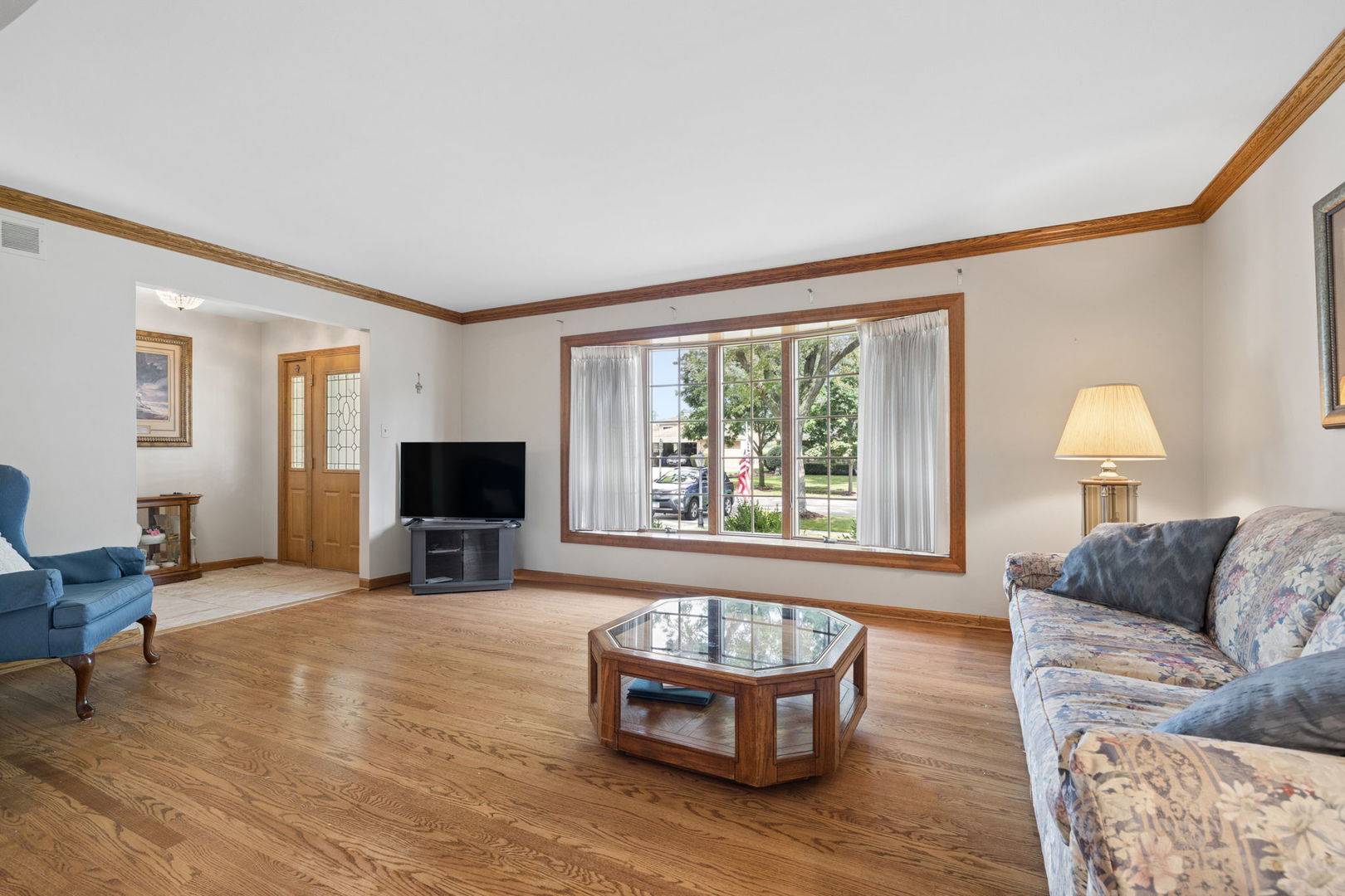 7802 Sawyer RD, Darien, IL 60561