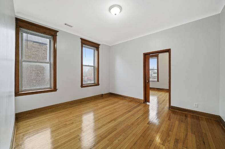 2556 S Albany AVE #2, Chicago, IL 60623