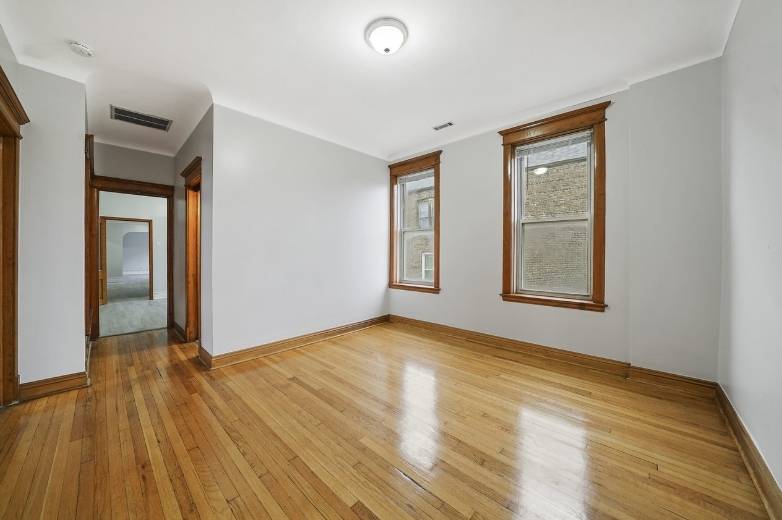 2556 S Albany AVE #2, Chicago, IL 60623
