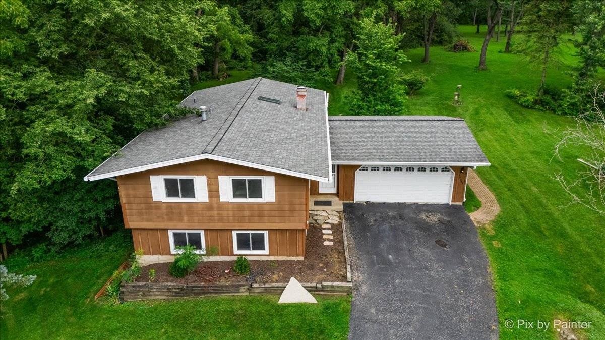 6N365 Essex AVE, St. Charles, IL 60174