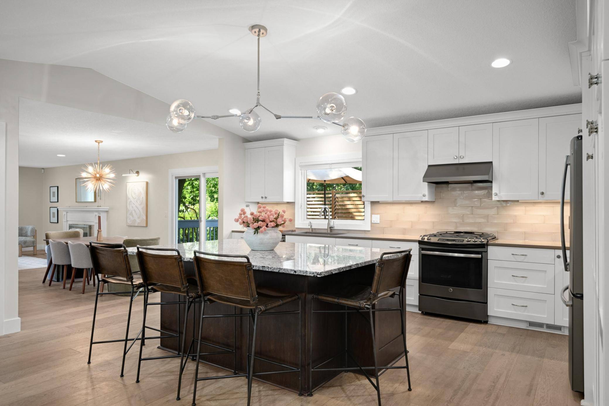 7204 Glouchester DR, Edina, MN 55435