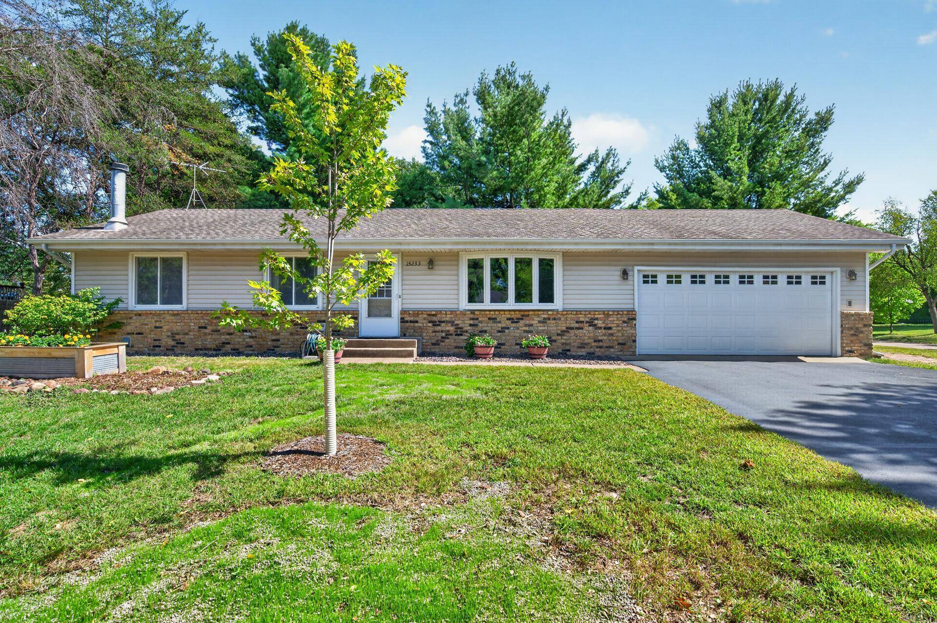 15233 Urbank ST NE, Ham Lake, MN 55304
