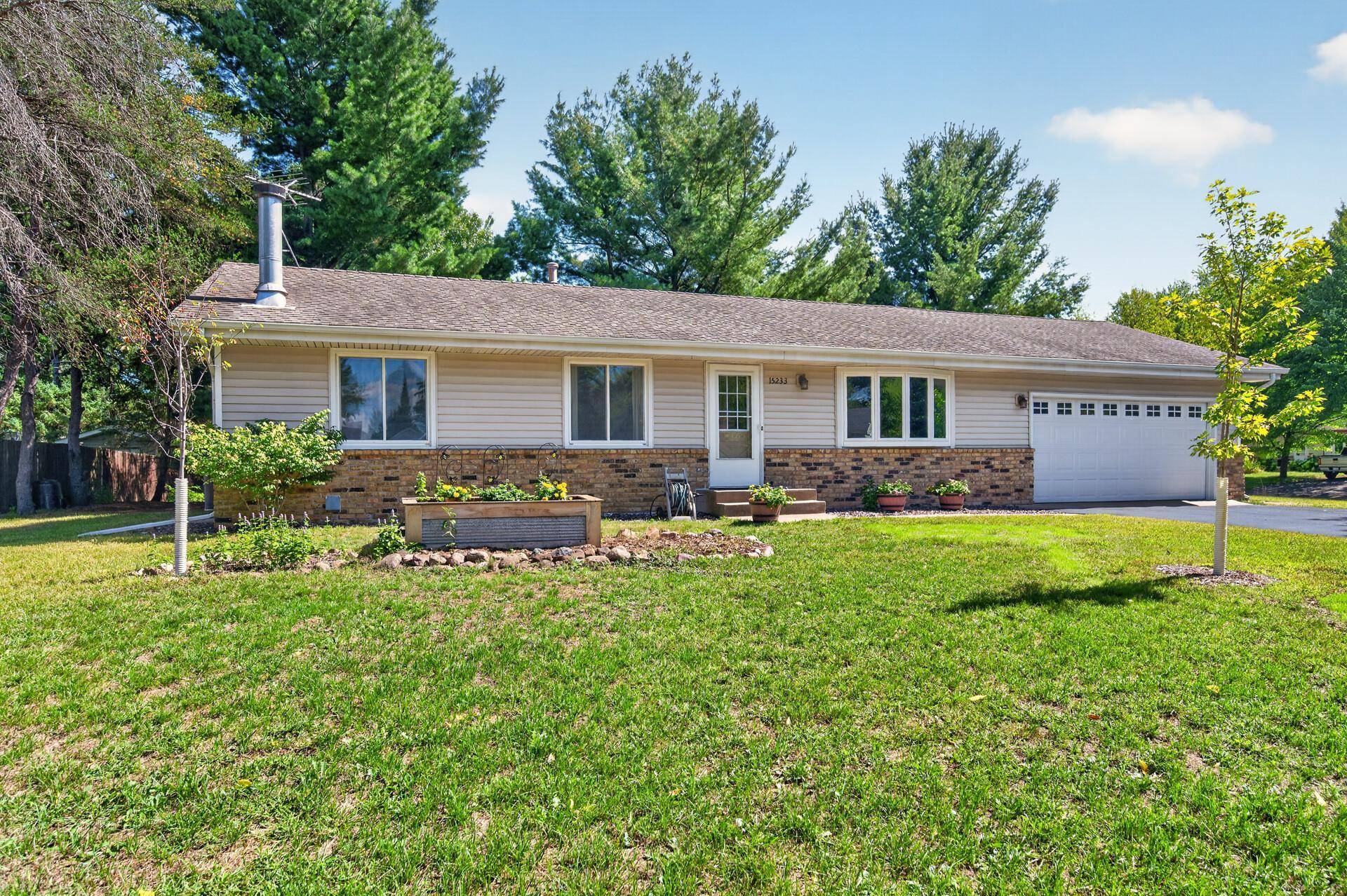 15233 Urbank ST NE, Ham Lake, MN 55304