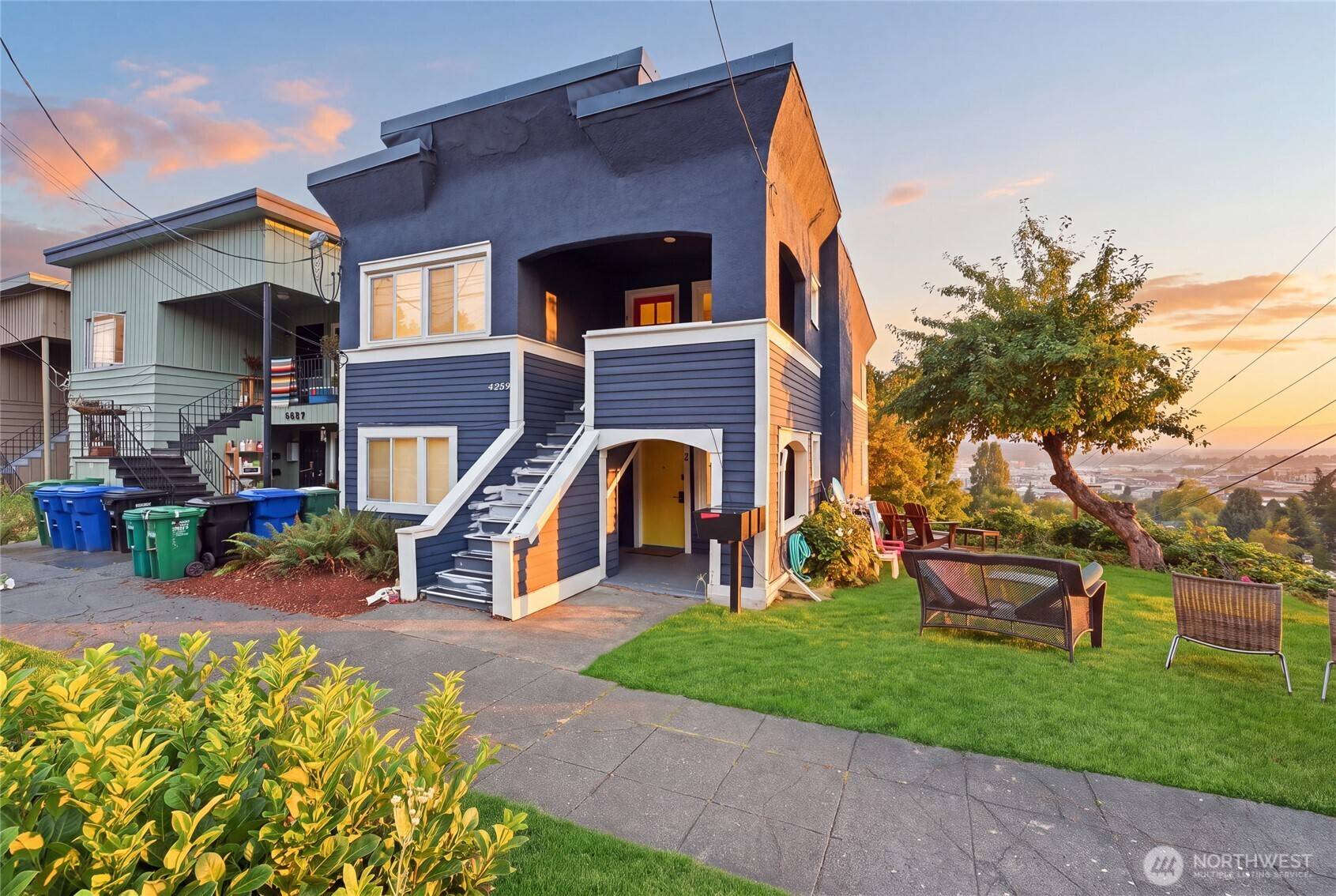 4259 Greenwood AVE N, Seattle, WA 98103
