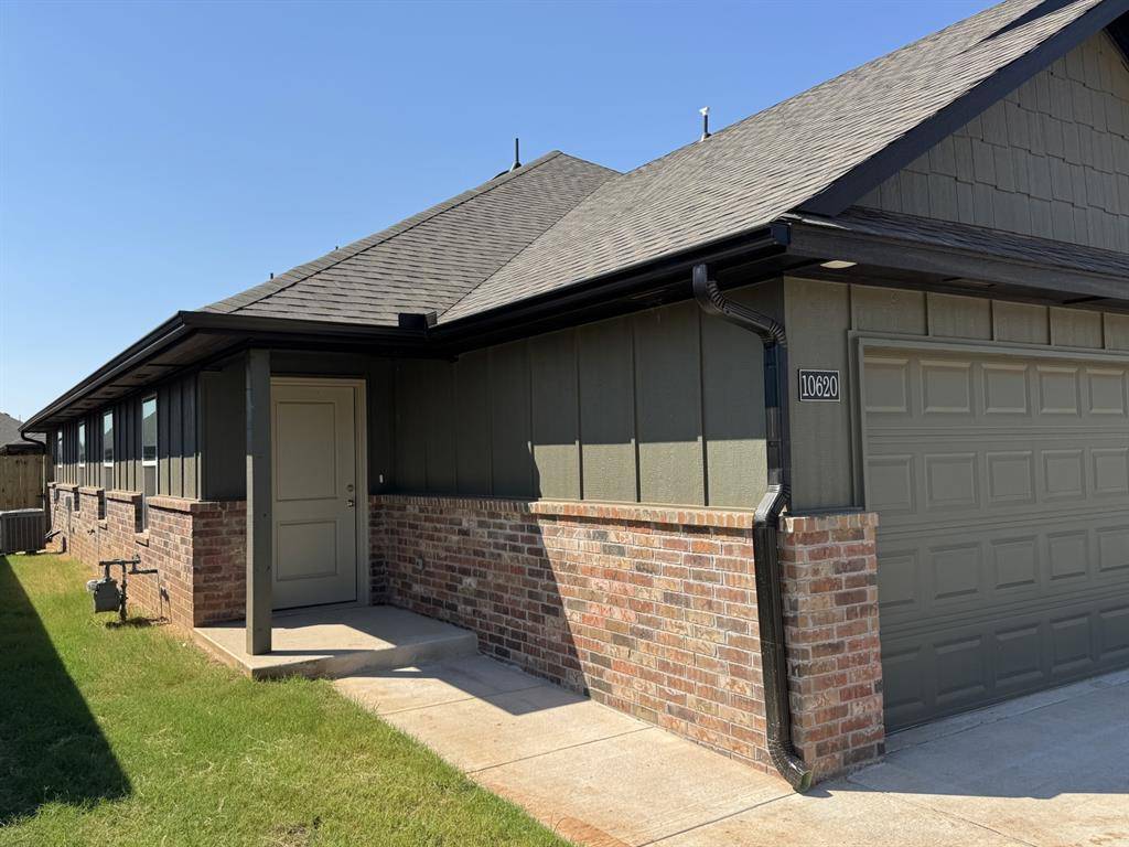 10620 SW 16th TER, Yukon, OK 73099