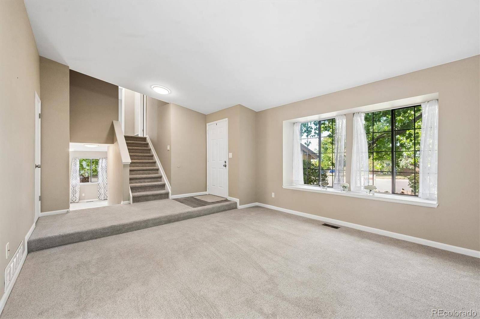 8995 Winrock ST, Highlands Ranch, CO 80126