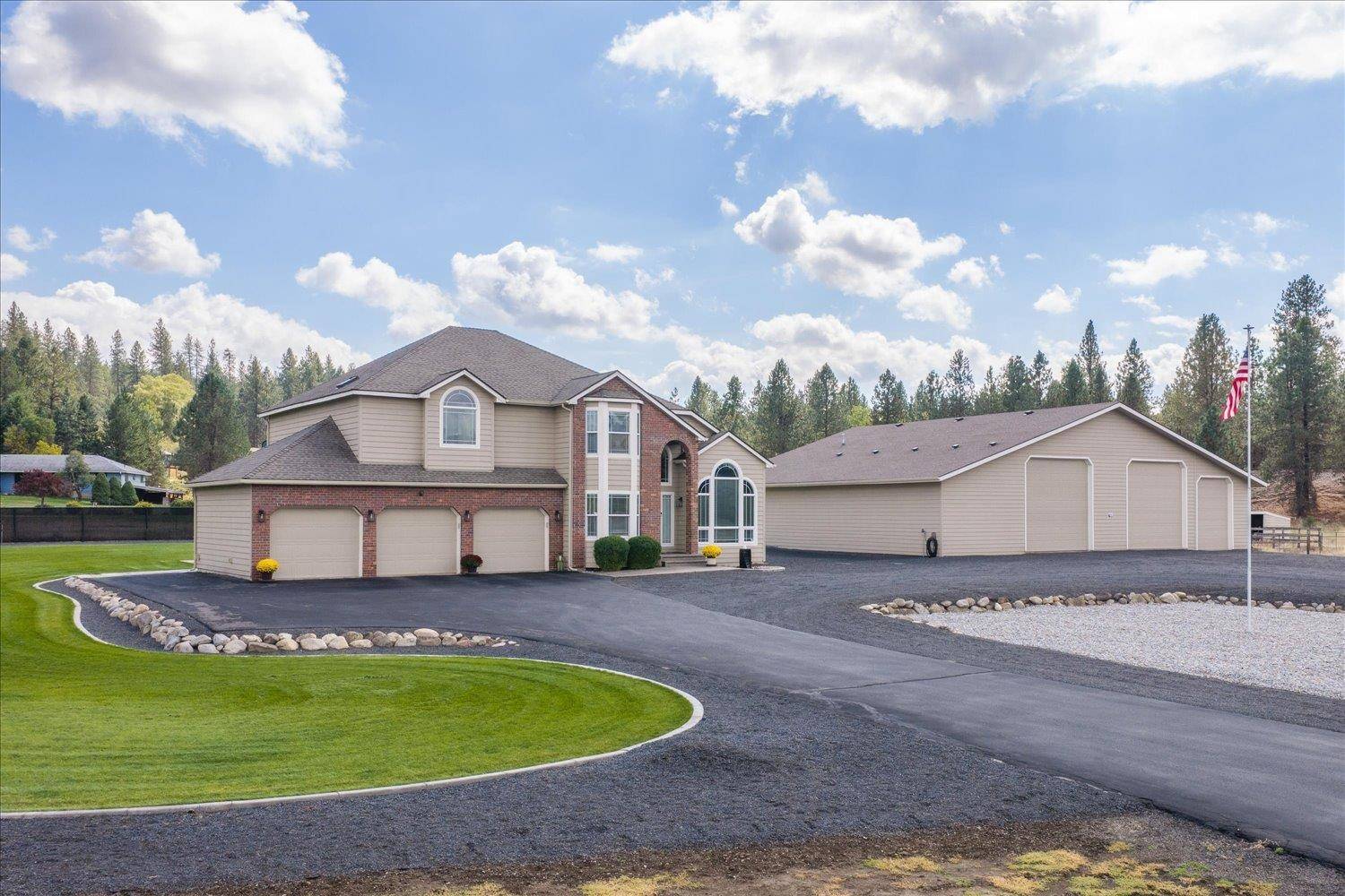 21808 NE Little Spokane Dr, Colbert, WA 99005