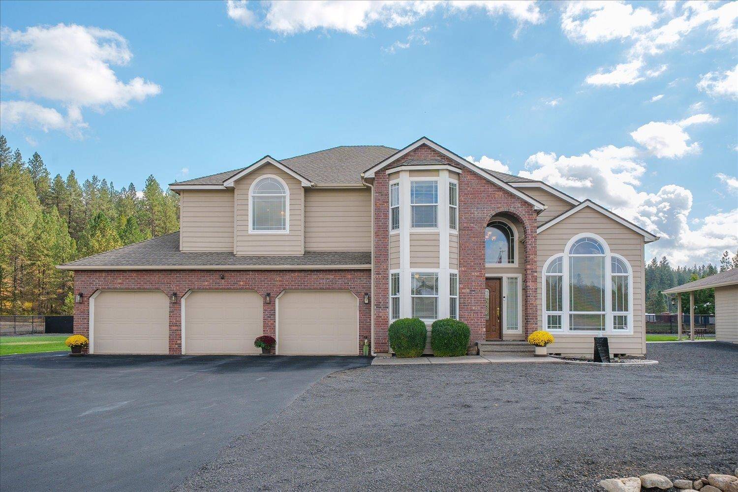 21808 NE Little Spokane Dr, Colbert, WA 99005