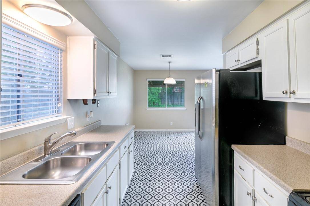 800 Pack Saddle PASS, Round Rock, TX 78681