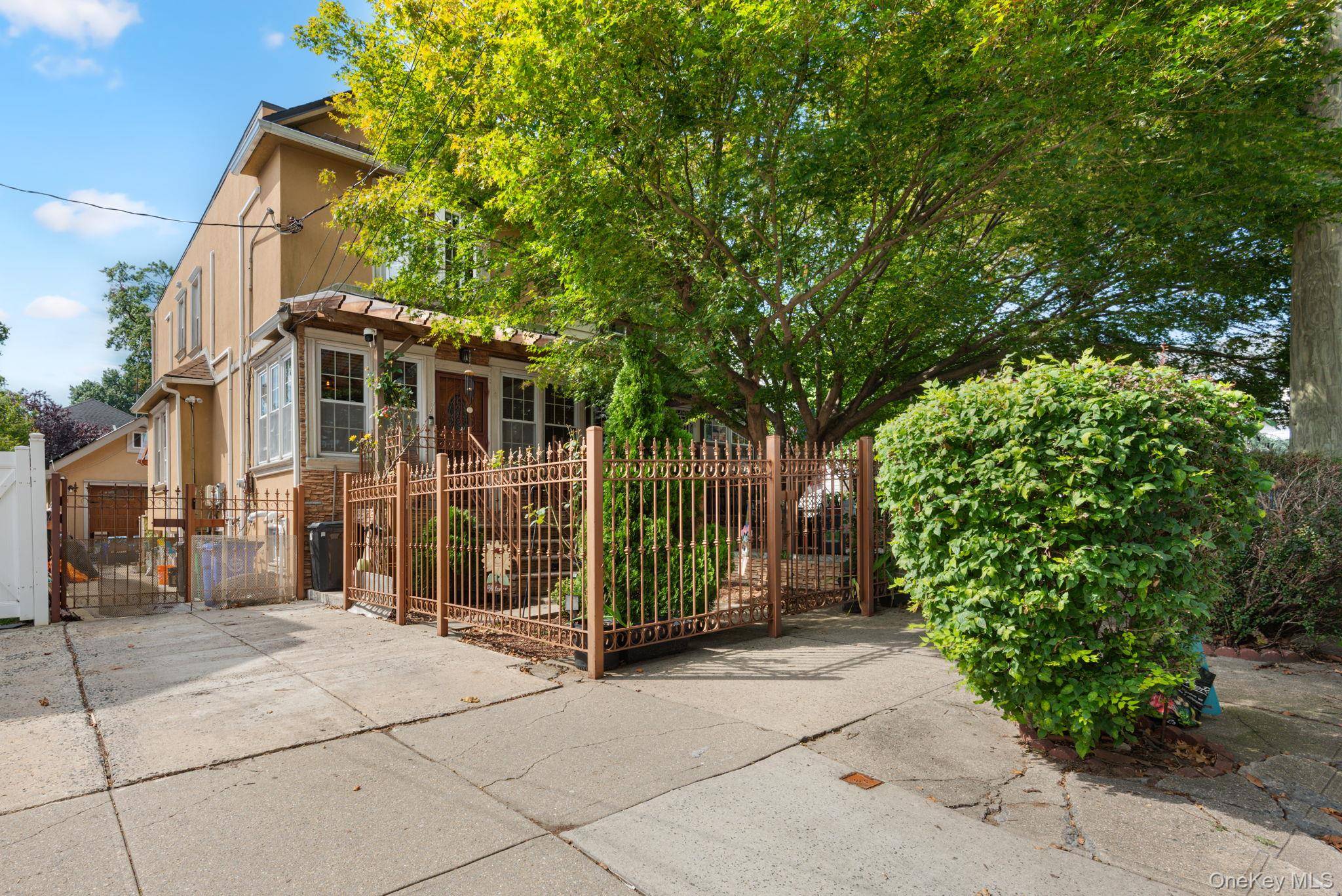 121-36 7th AVE, College Point, NY 11356