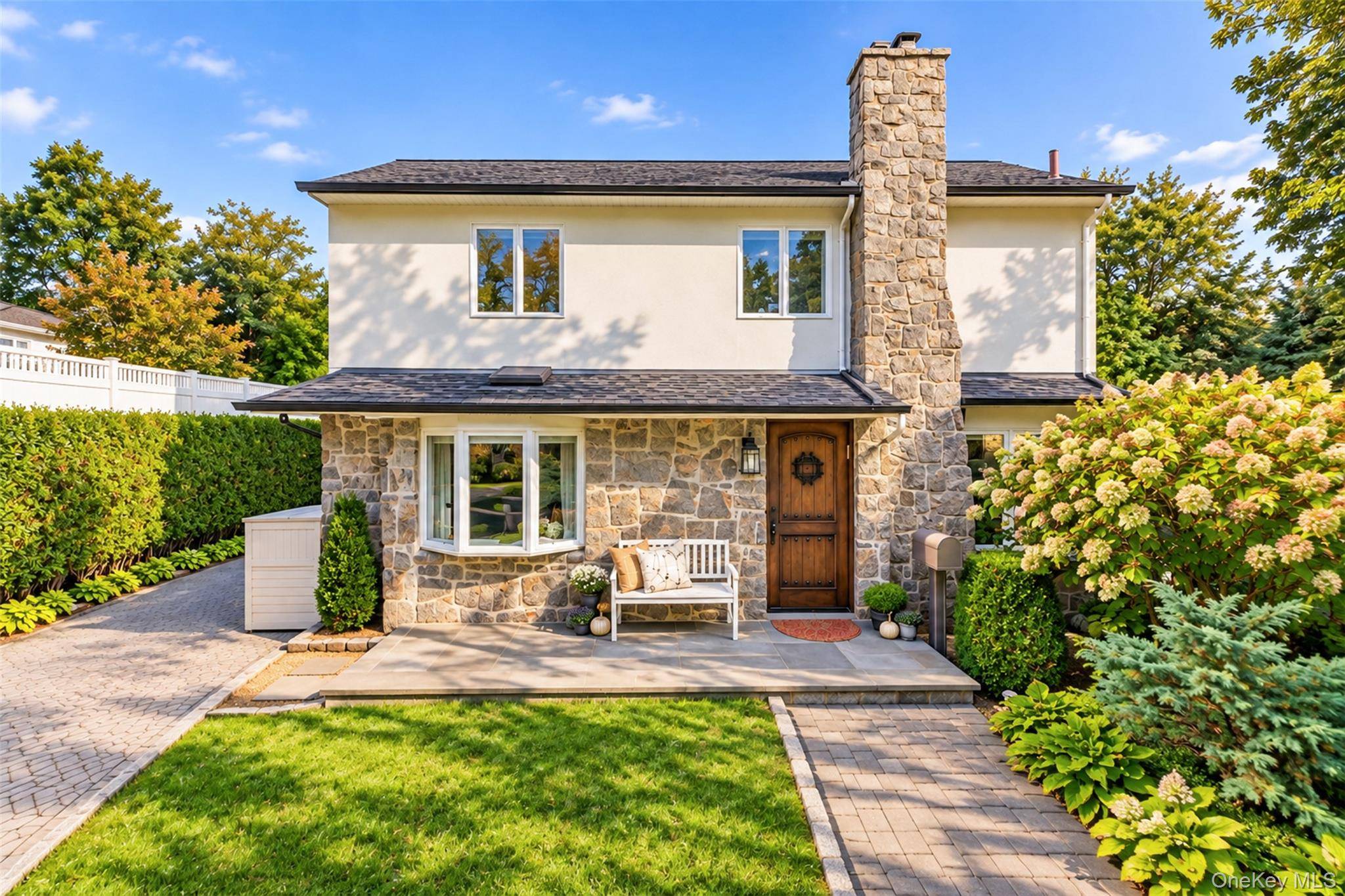 250-18 Rushmore TER, Little Neck, NY 11362