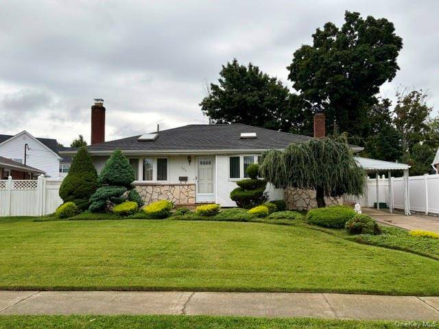 392 Coleridge ST, Levittown, NY 11756
