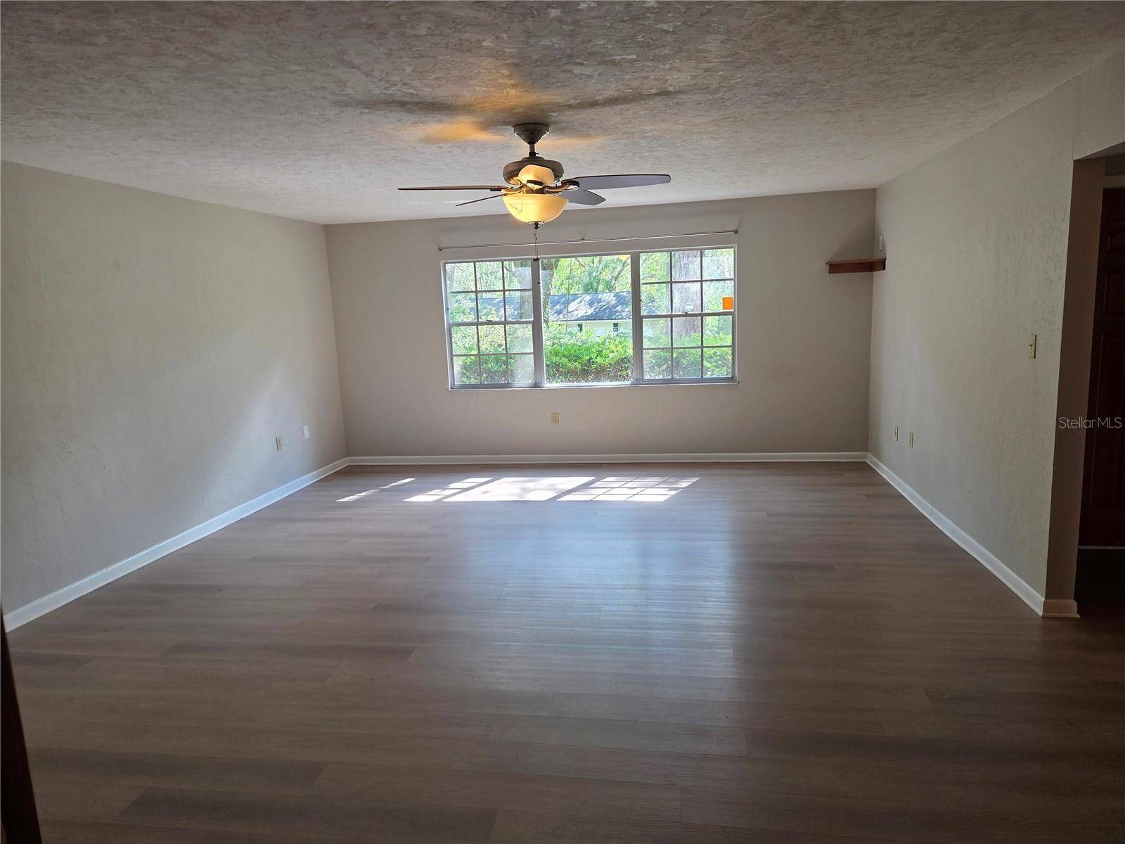 909 NW 39TH ST, Gainesville, FL 32605