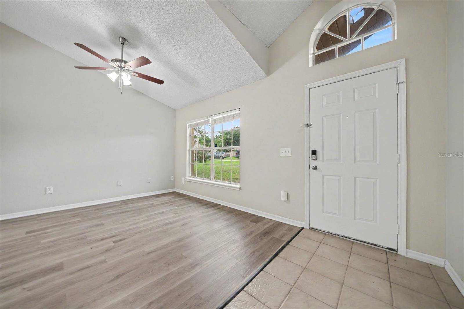 1129 MONTEAGLE CIR, Apopka, FL 32712